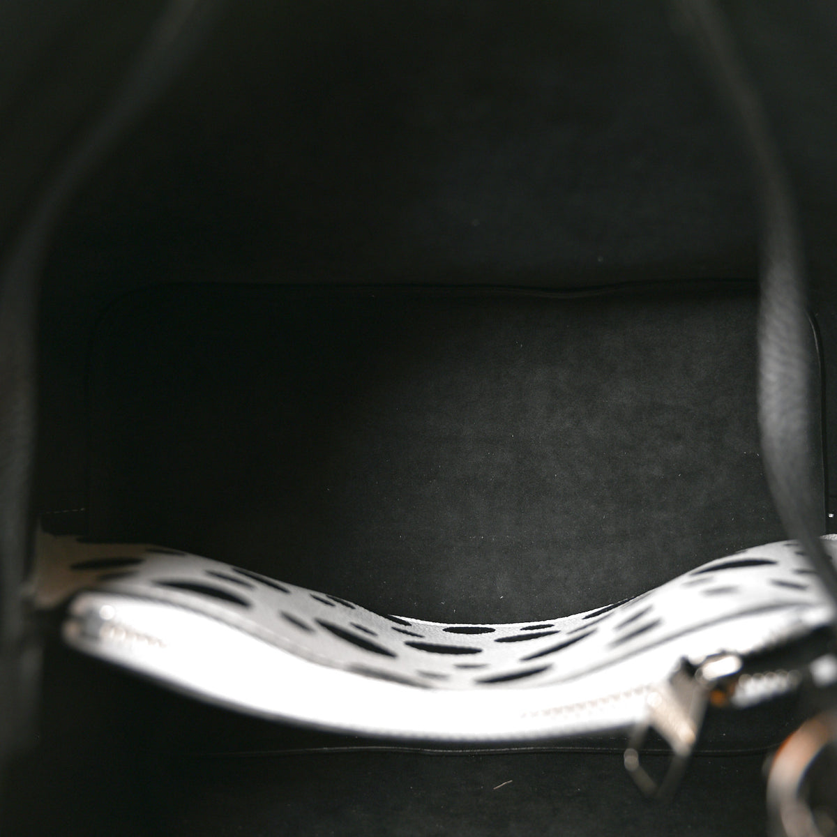 Louis Vuitton LV X YK Empreinte Neonoe MM Black White 5 of 10