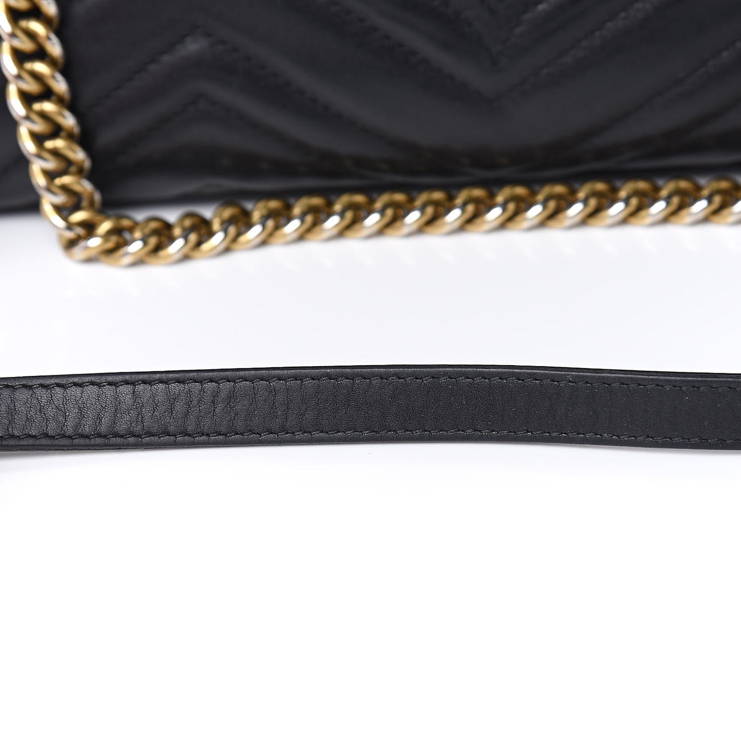 Calfskin Matelasse Medium GG Marmont Shoulder Bag Black