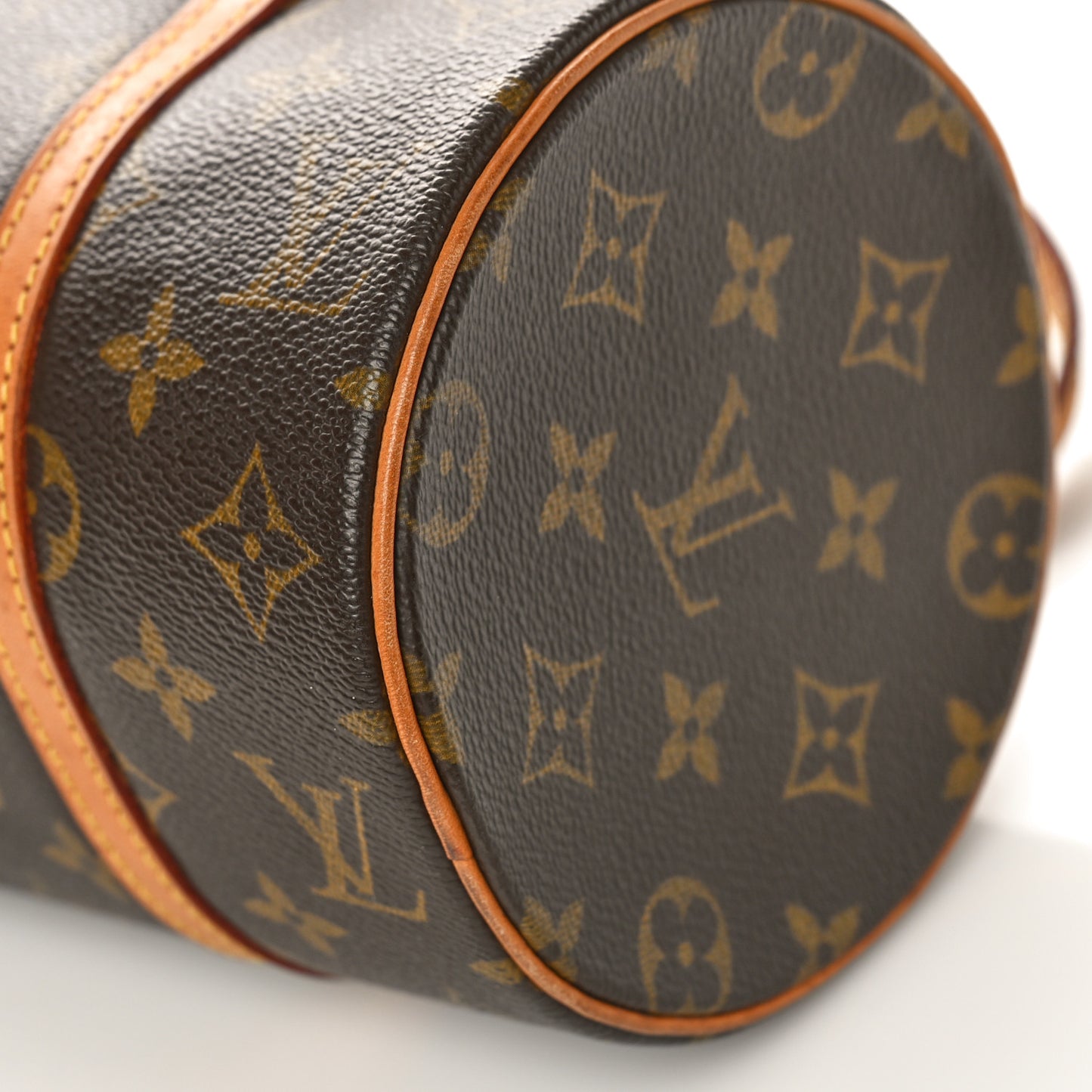Monogram Papillon 26