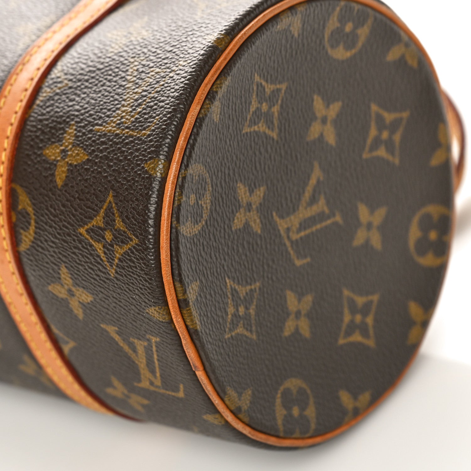 Louis Vuitton Monogram Papillon 26 8 of 9