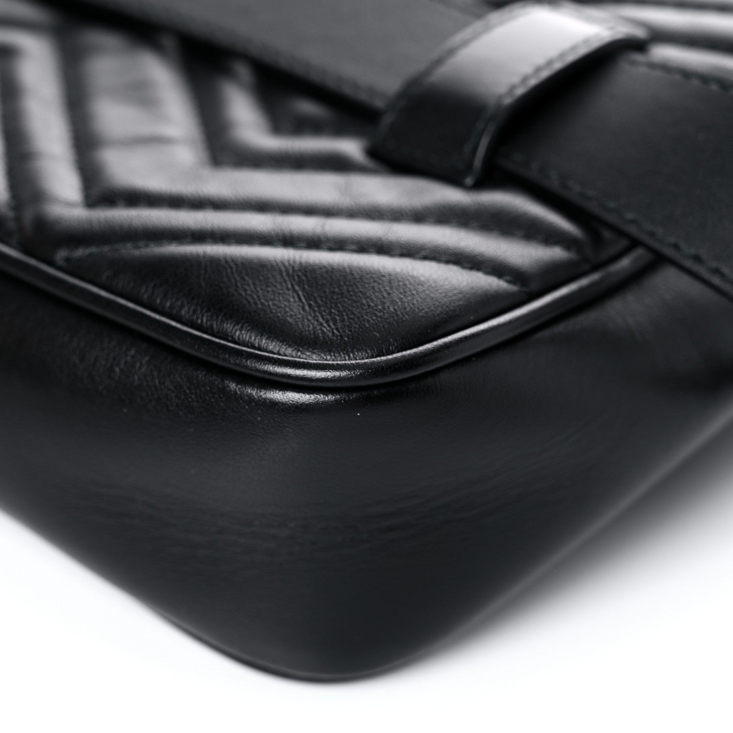 Gucci Calfskin Matelasse Mens GG Marmont Belt Bag 110 44 Black 11 of 17