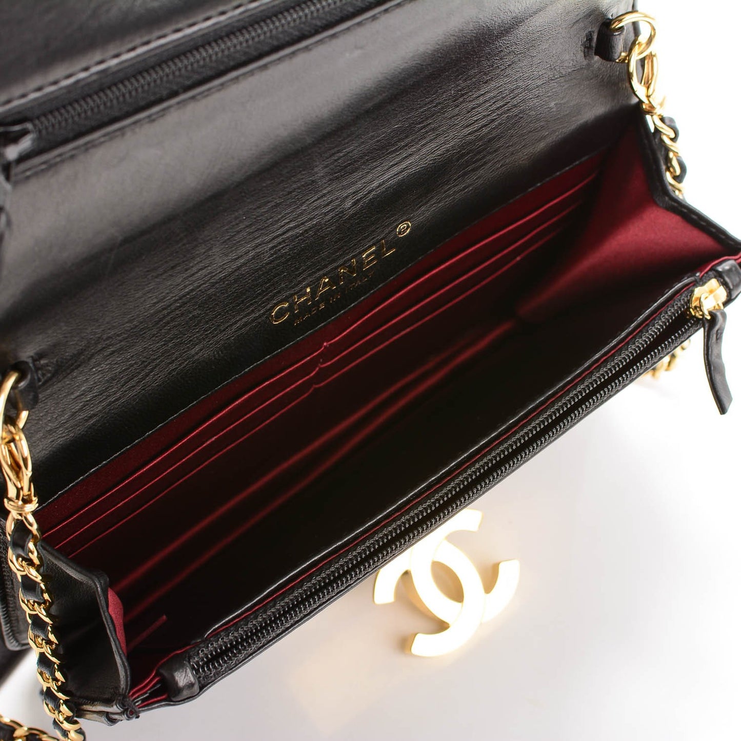 Lambskin Quilted Golden Class Wallet on Chain WOC Black