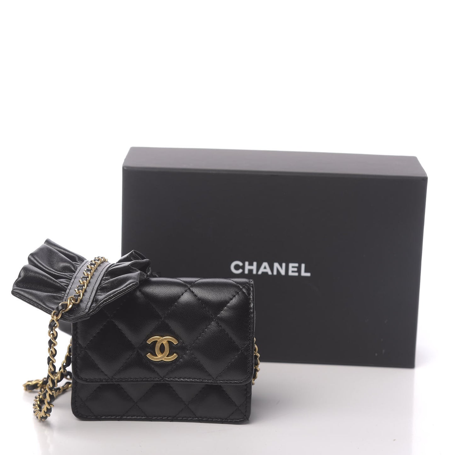 Lambskin Quilted Romance Clutch With Chain Black