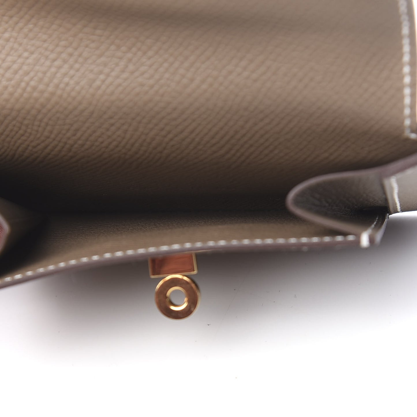 Epsom Kelly Pocket Compact Wallet Etoupe