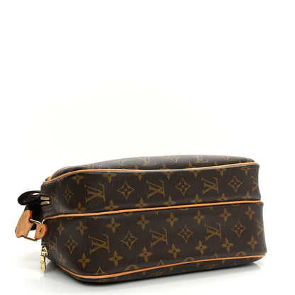 Louis Vuitton Monogram Reporter PM 4 of 11
