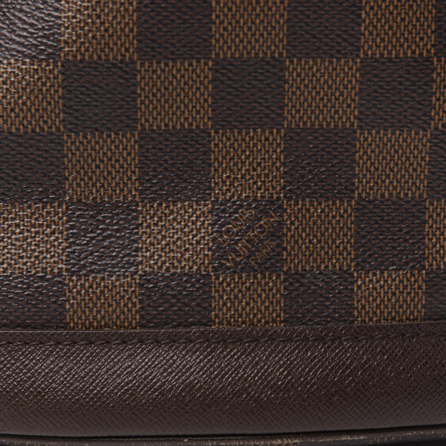 Damier Ebene Marais Bucket 23