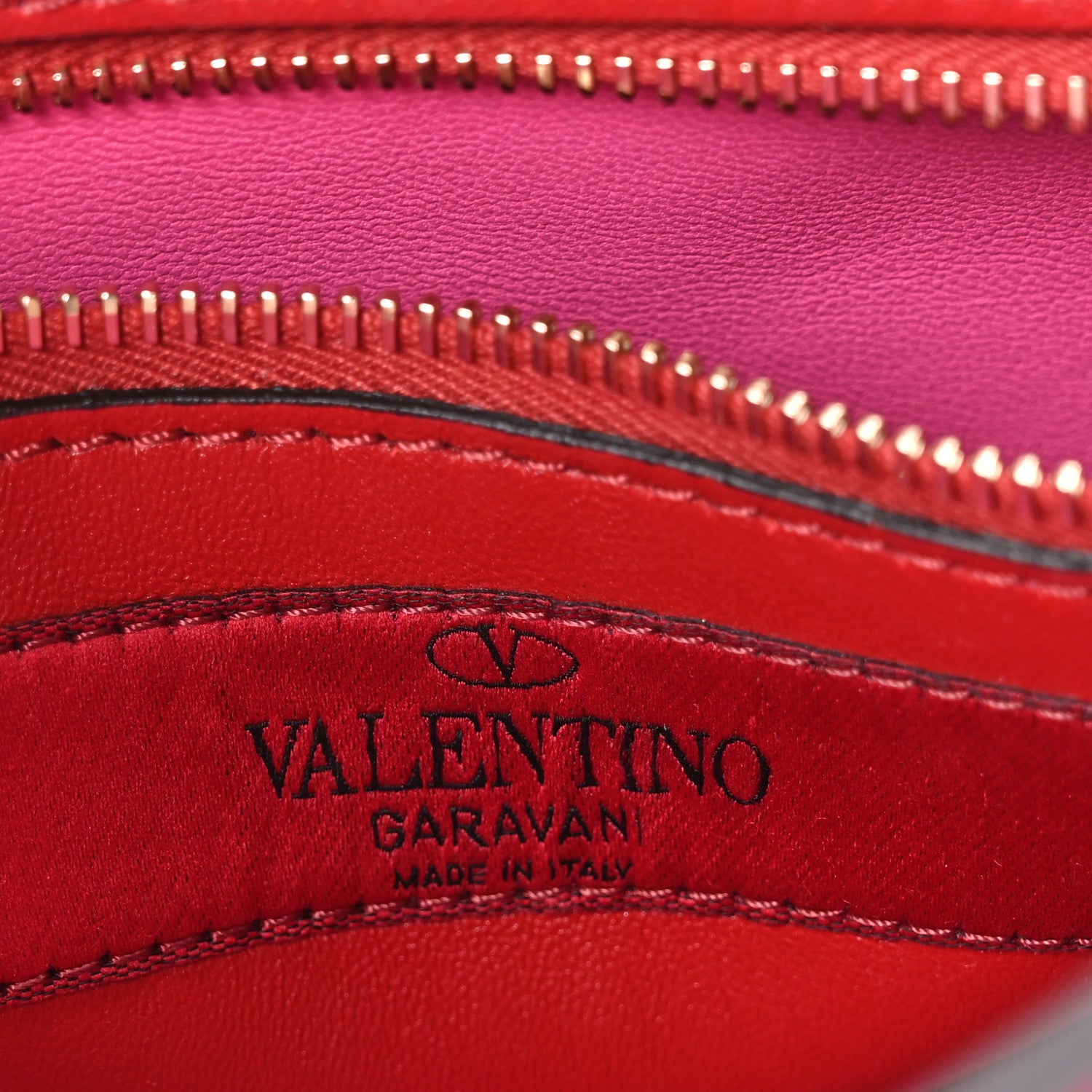 VALENTINO ボディバッグ VALENTINO ヴァレンティノVロゴ ボディバッグ 【公式通販】