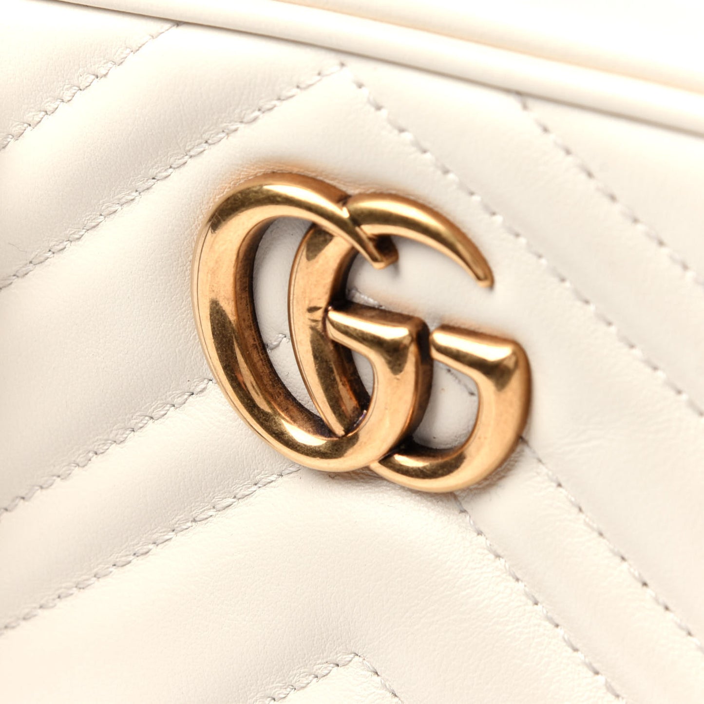 Calfskin Matelasse Mini GG Marmont Chain Shoulder Bag White