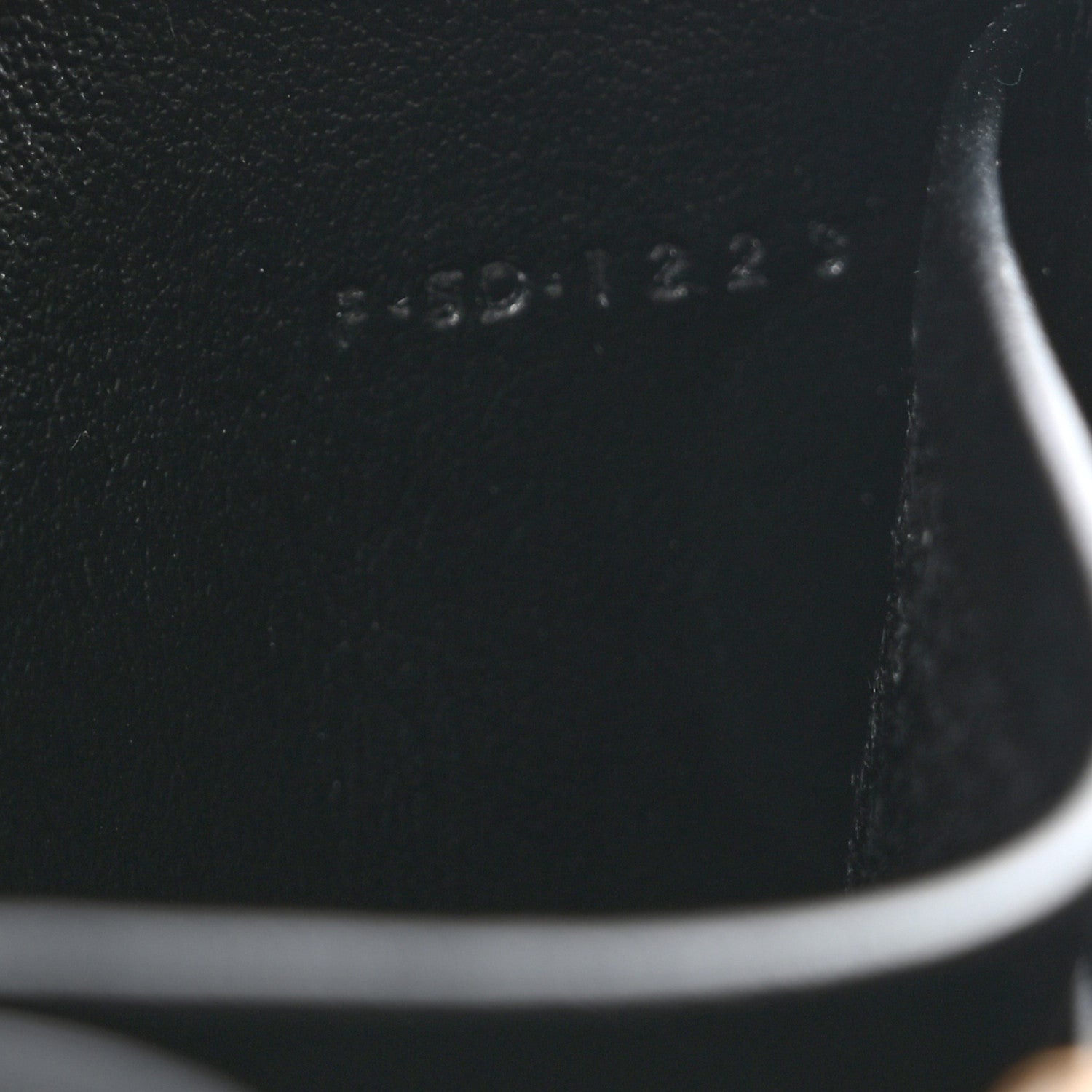 Celine Calfskin Triomphe Zipped Compact Wallet Black 8 of 9