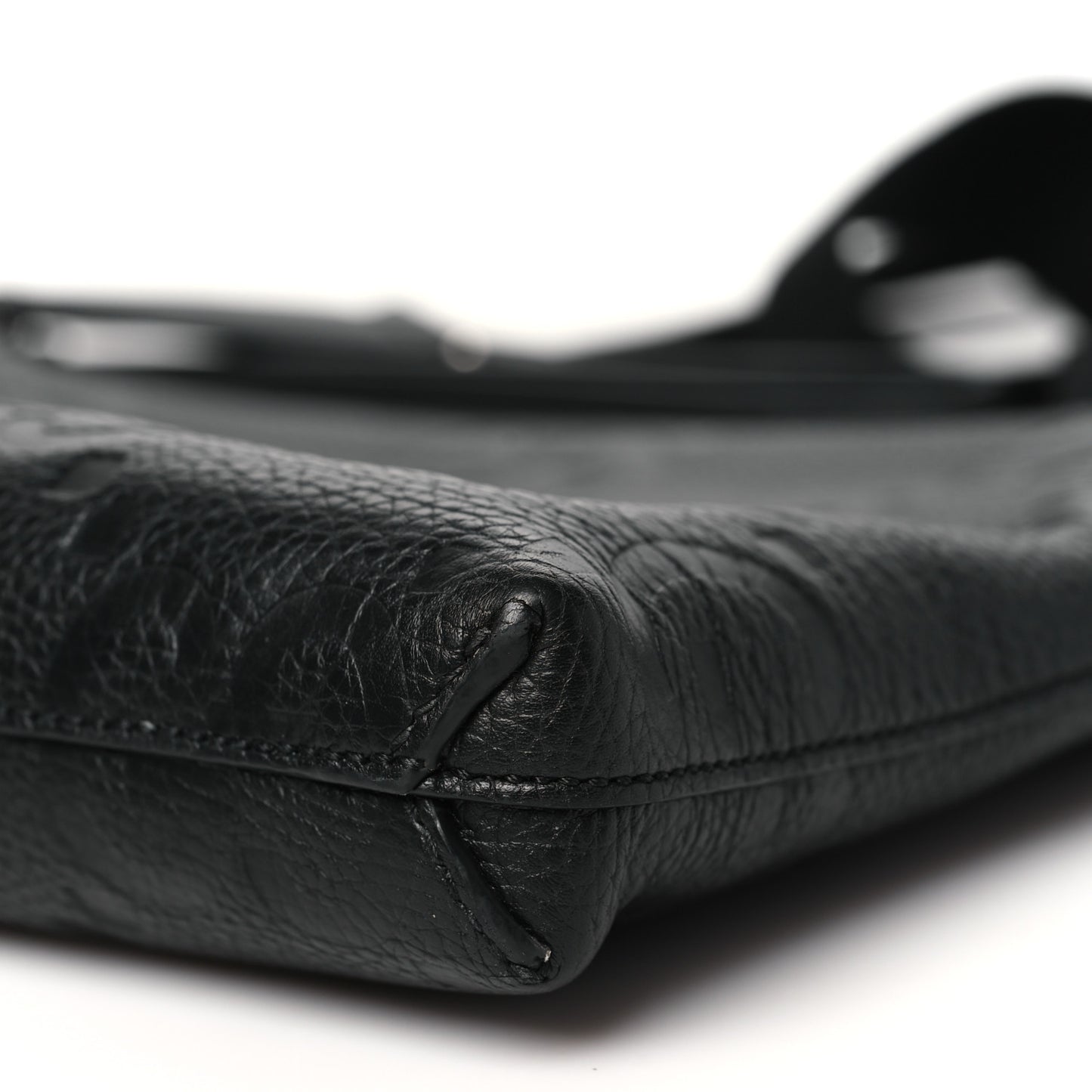 Piuma Calfskin Jumbo GG Embossed Medium Wristlet Messenger Bag Black