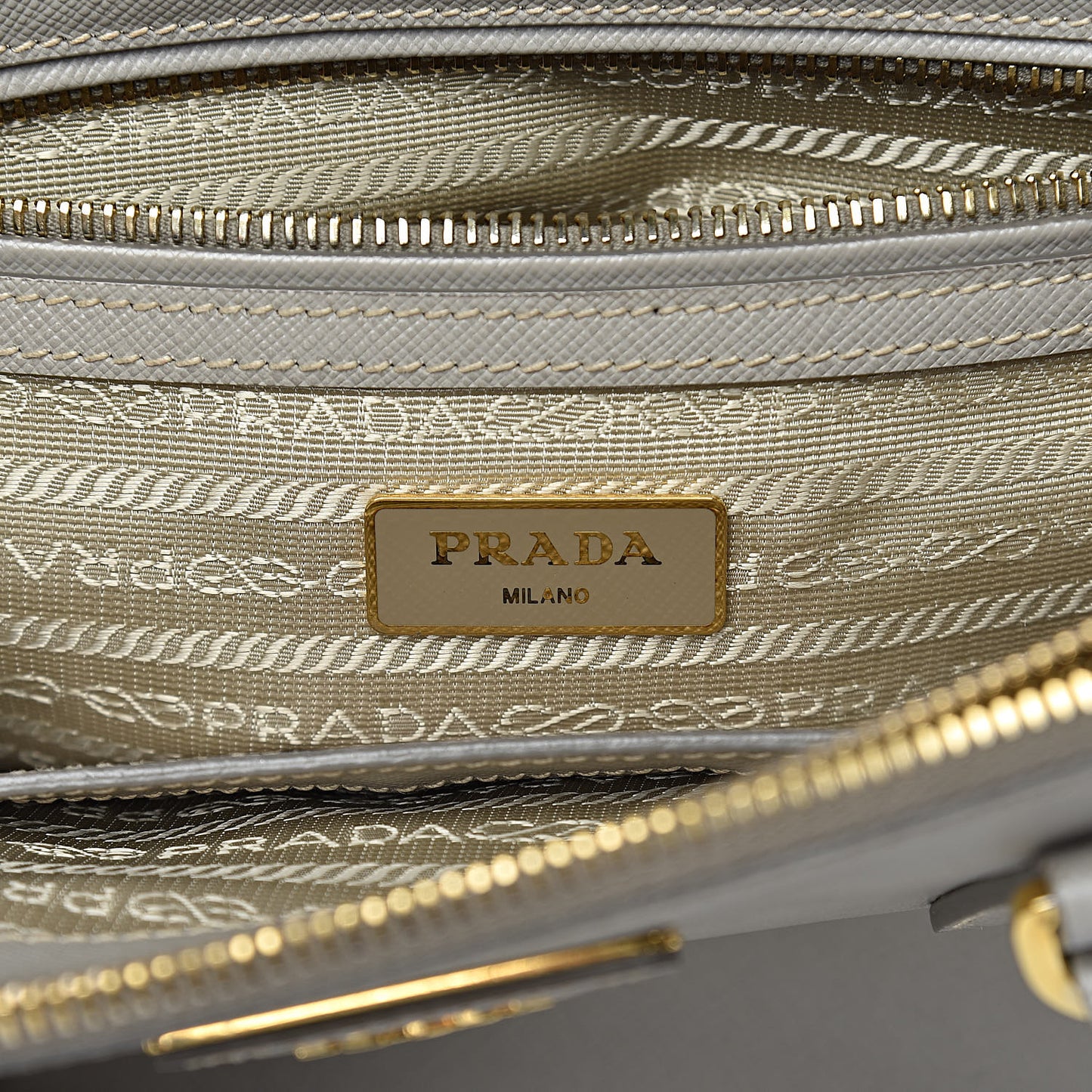 Saffiano Small Galleria Double Zip Tote Pomice