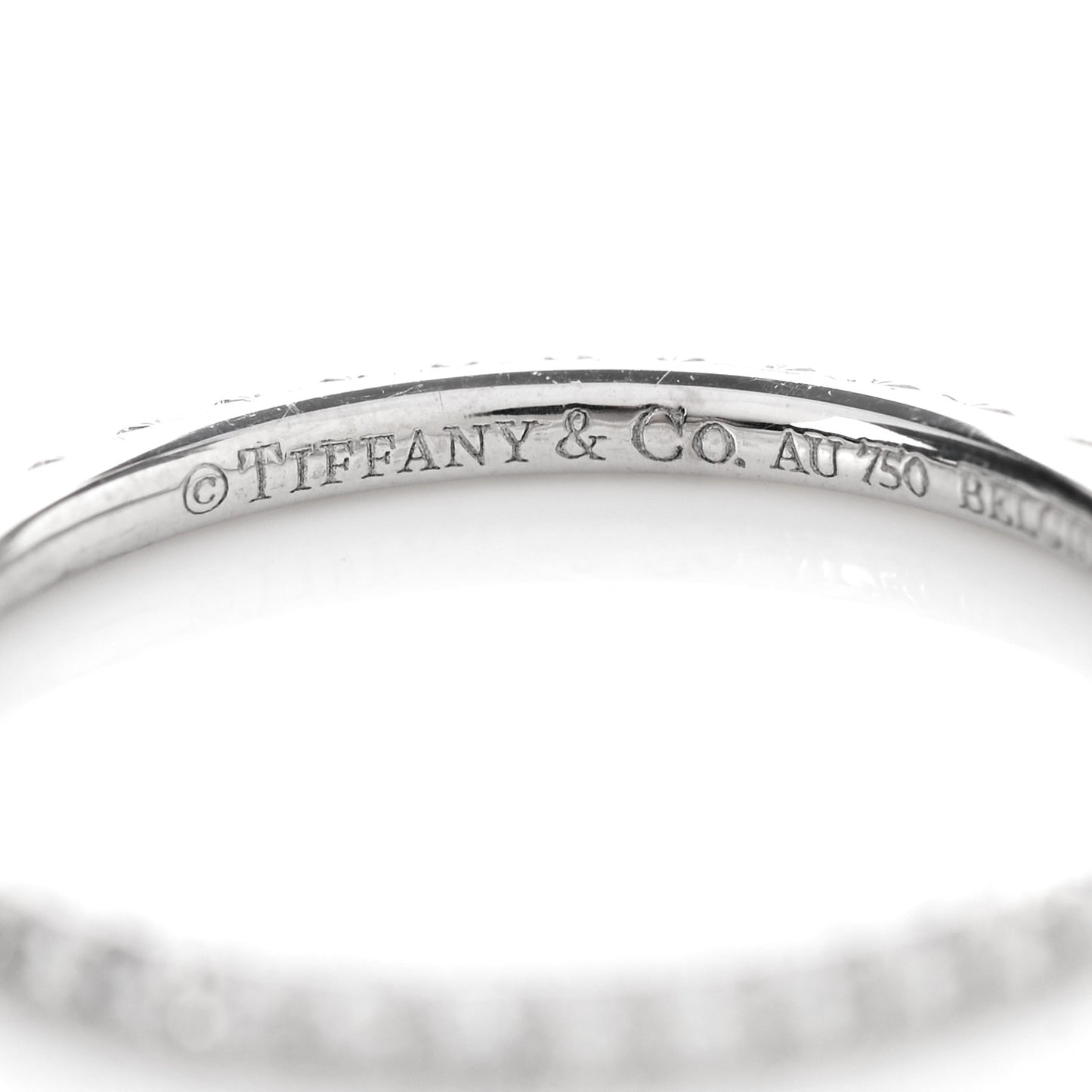 18K White Gold Diamond Metro Band Ring 49 5