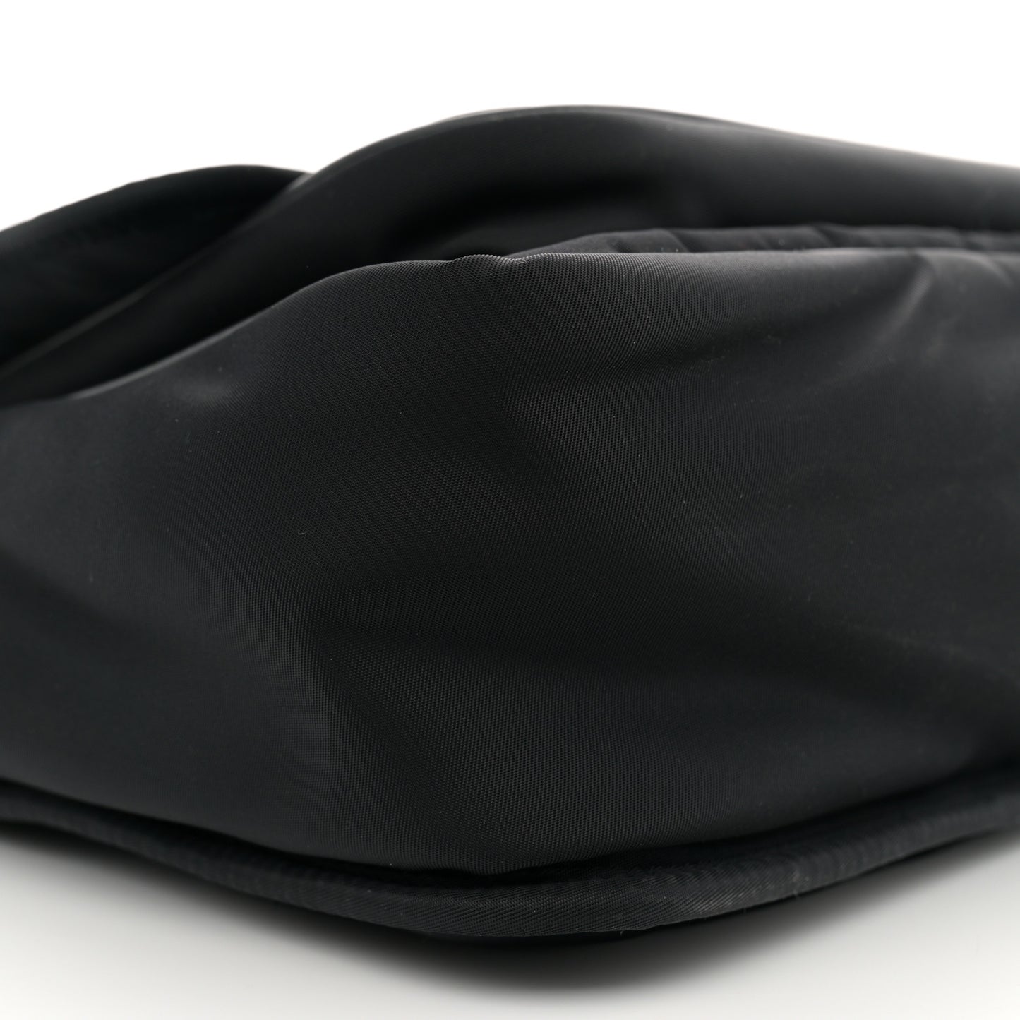 Nylon Niki Messenger Black