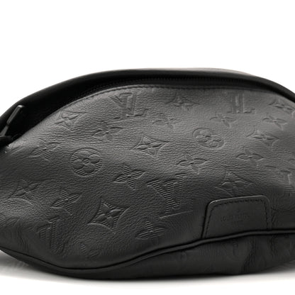 Louis Vuitton Calfskin Monogram Shadow Discovery Bumbag Black 8 of 9