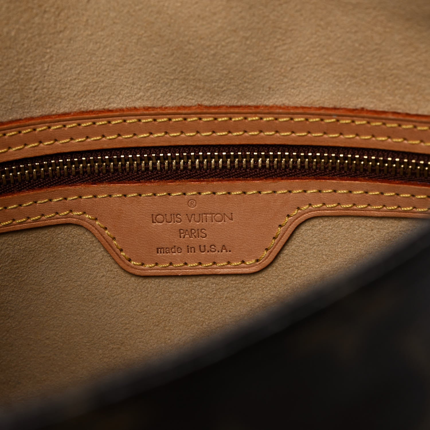 Louis Vuitton Monogram Looping GM 6 of 15