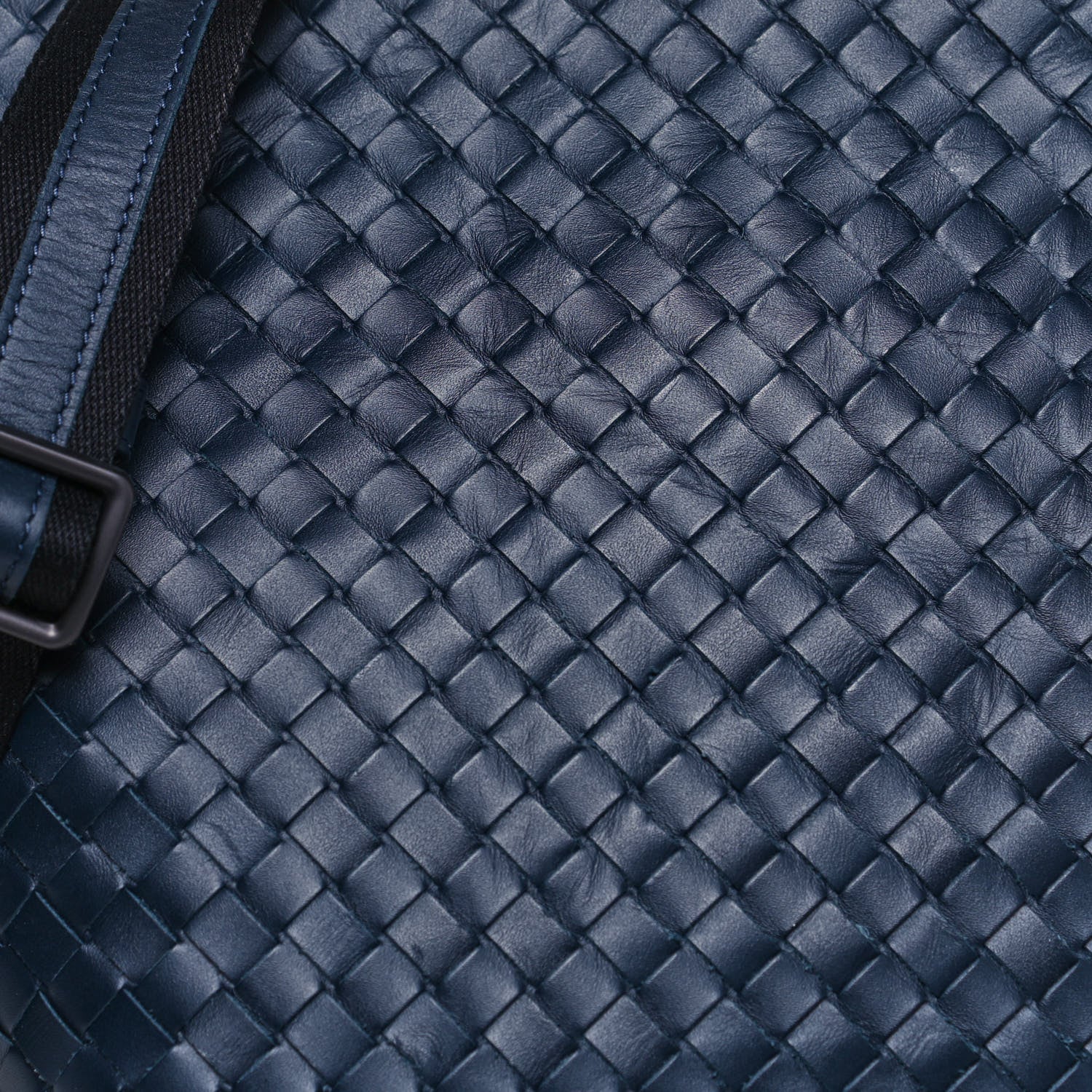 Bottega Veneta Nappa Intrecciato VN Crossbody Messenger Bag Navy 8 of 19