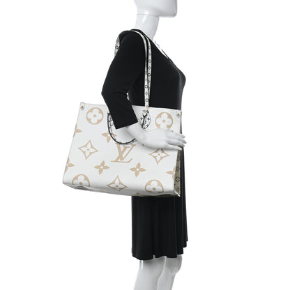 Louis Vuitton Monogram Giant Onthego GM Kaki Beige 2 of 10