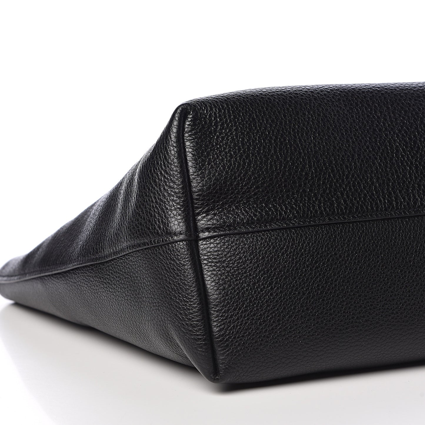 Vitello Daino Pocket Shopping Tote Black