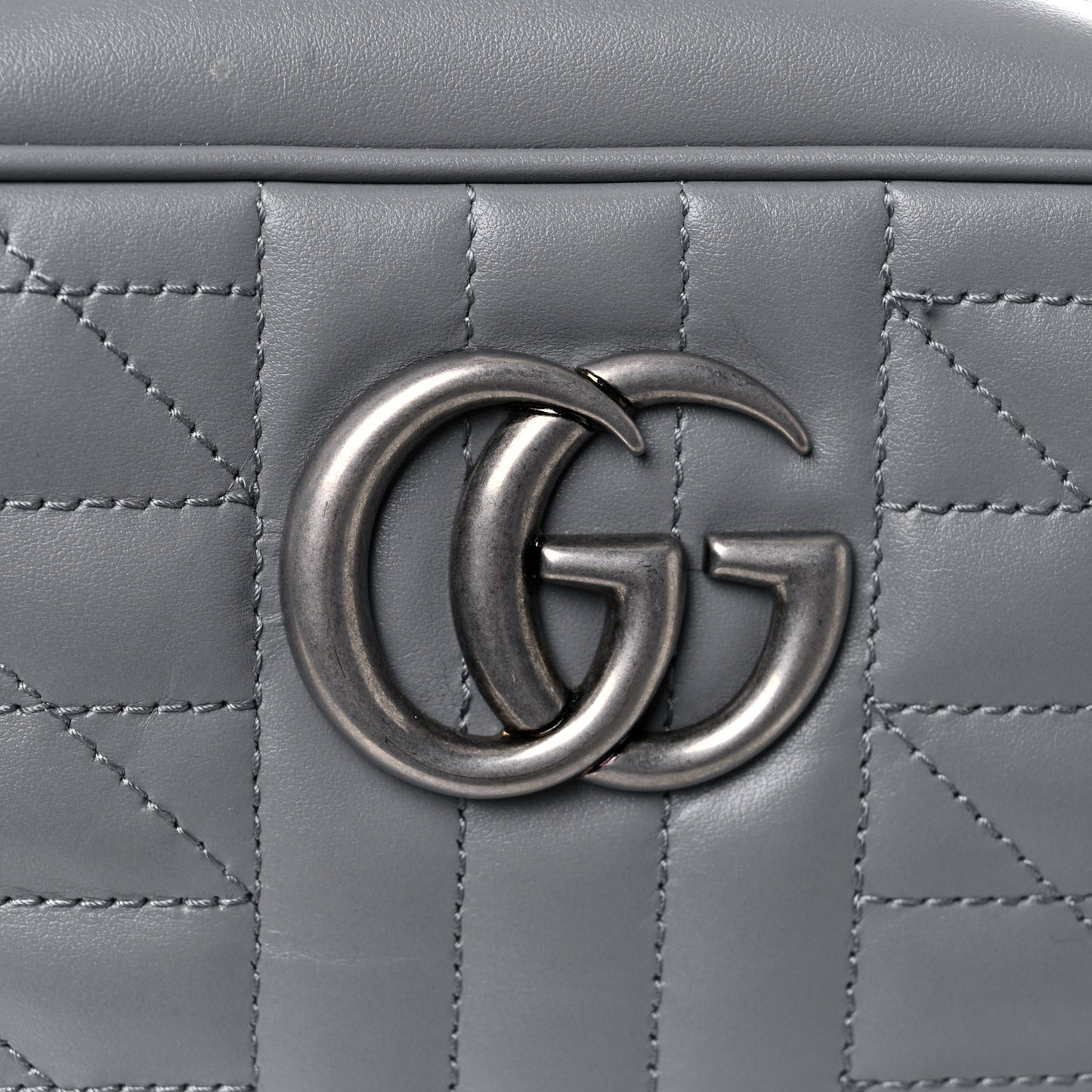 Calfskin Matelasse Aria Small GG Marmont Chain Shoulder Bag Deep Grey