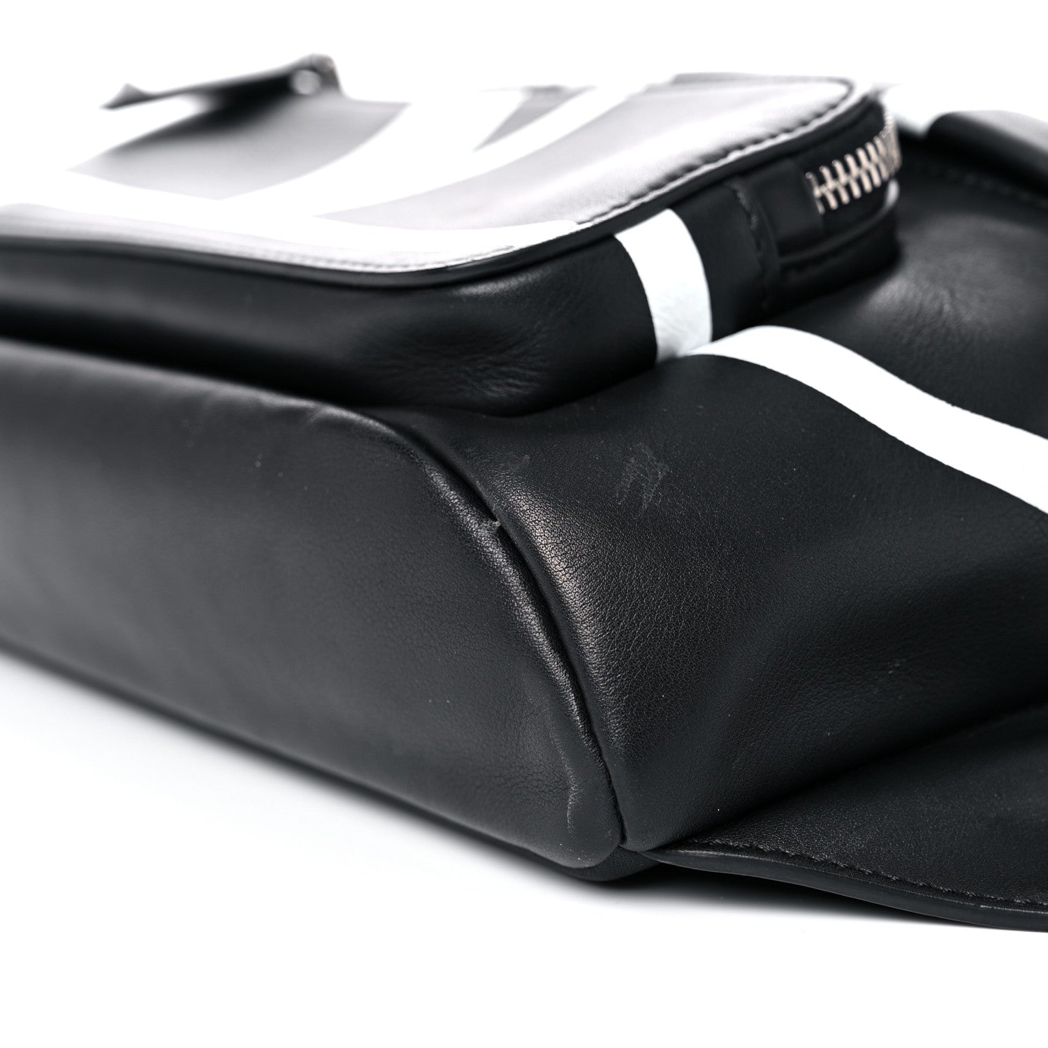 Valentino Garavani Calfskin Go Logo Belt Bag Black White 8 of 18