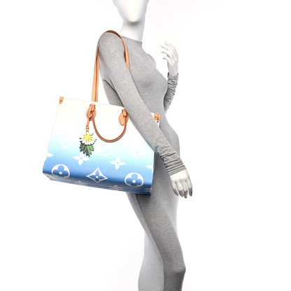Louis Vuitton Monogram Giant By The Pool Onthego GM Blue 3 of 10