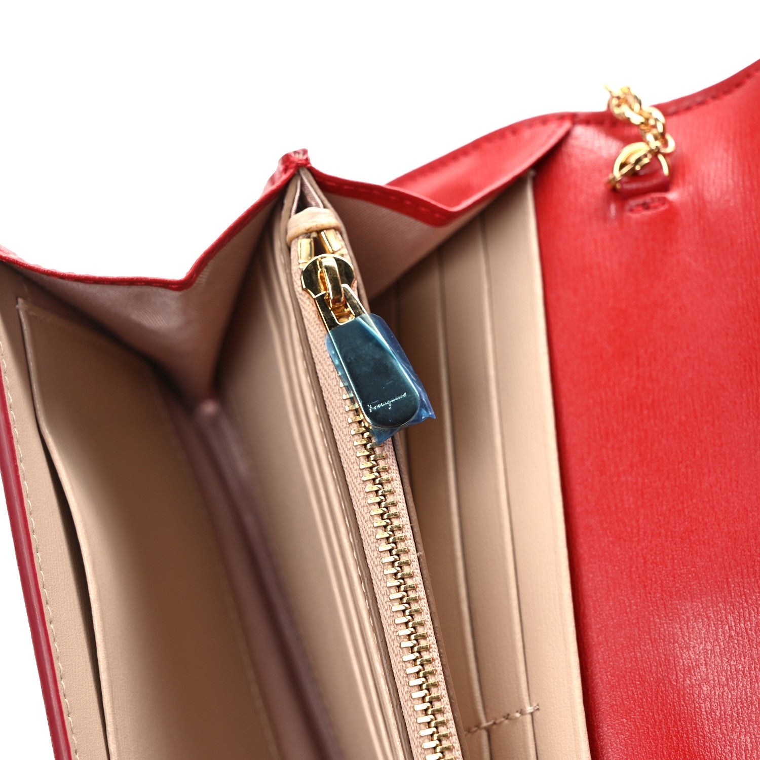 Salvatore Ferragamo Calfskin City Wallet On Chain Red 11 of 11