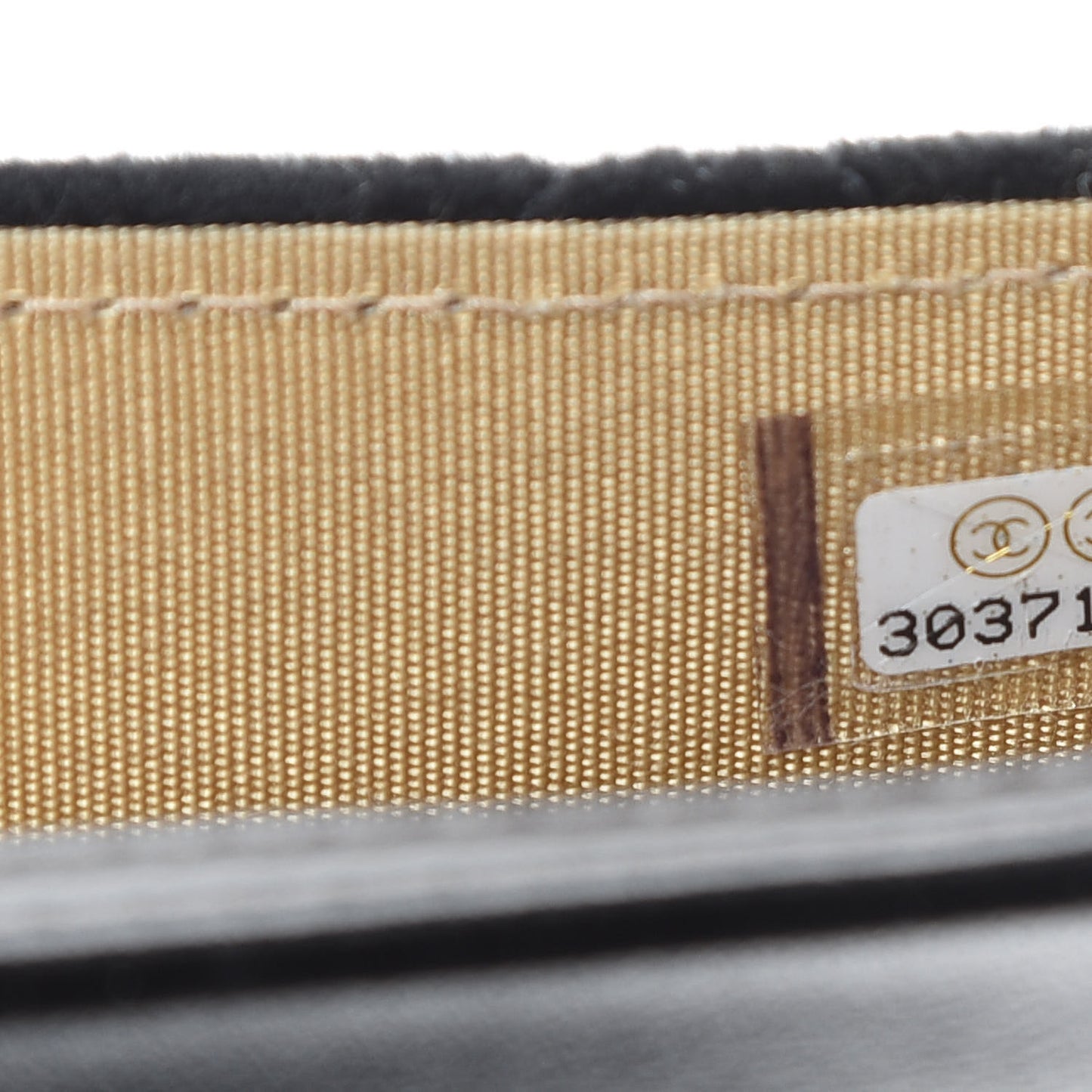 Velvet Quilted Pearl Crush Flap With Chain Black