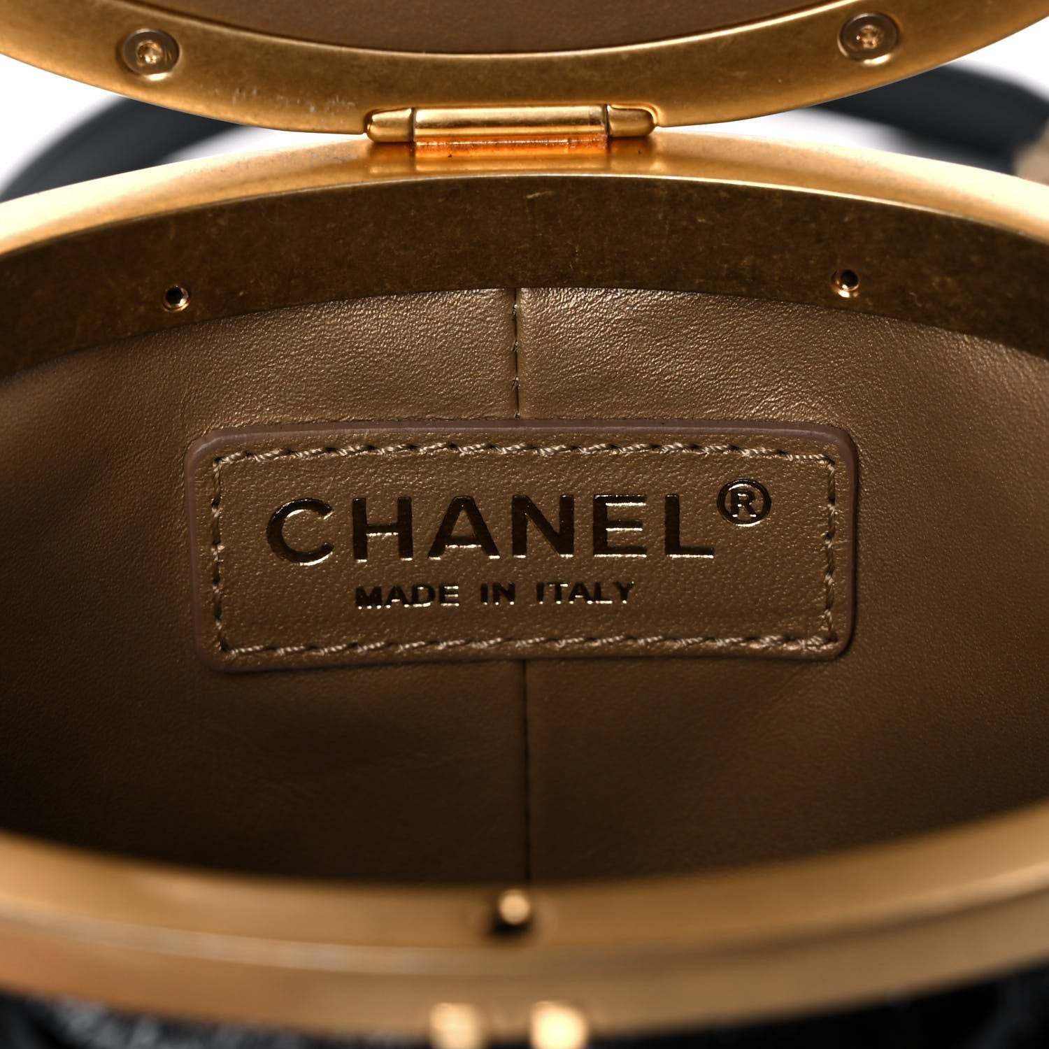 Chanel Distressed Patent Quilted Crown Box Bag Black 6 of 11