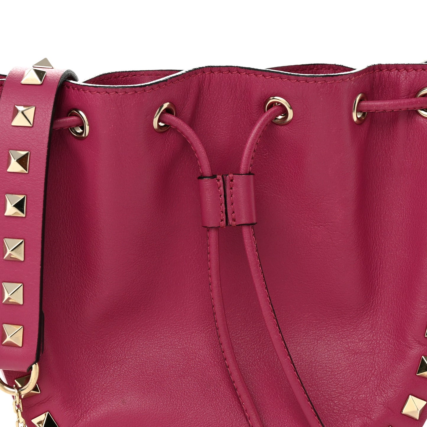 Vitello Mini Rockstud Chain Strap Bucket Bag Deep Cyclamin