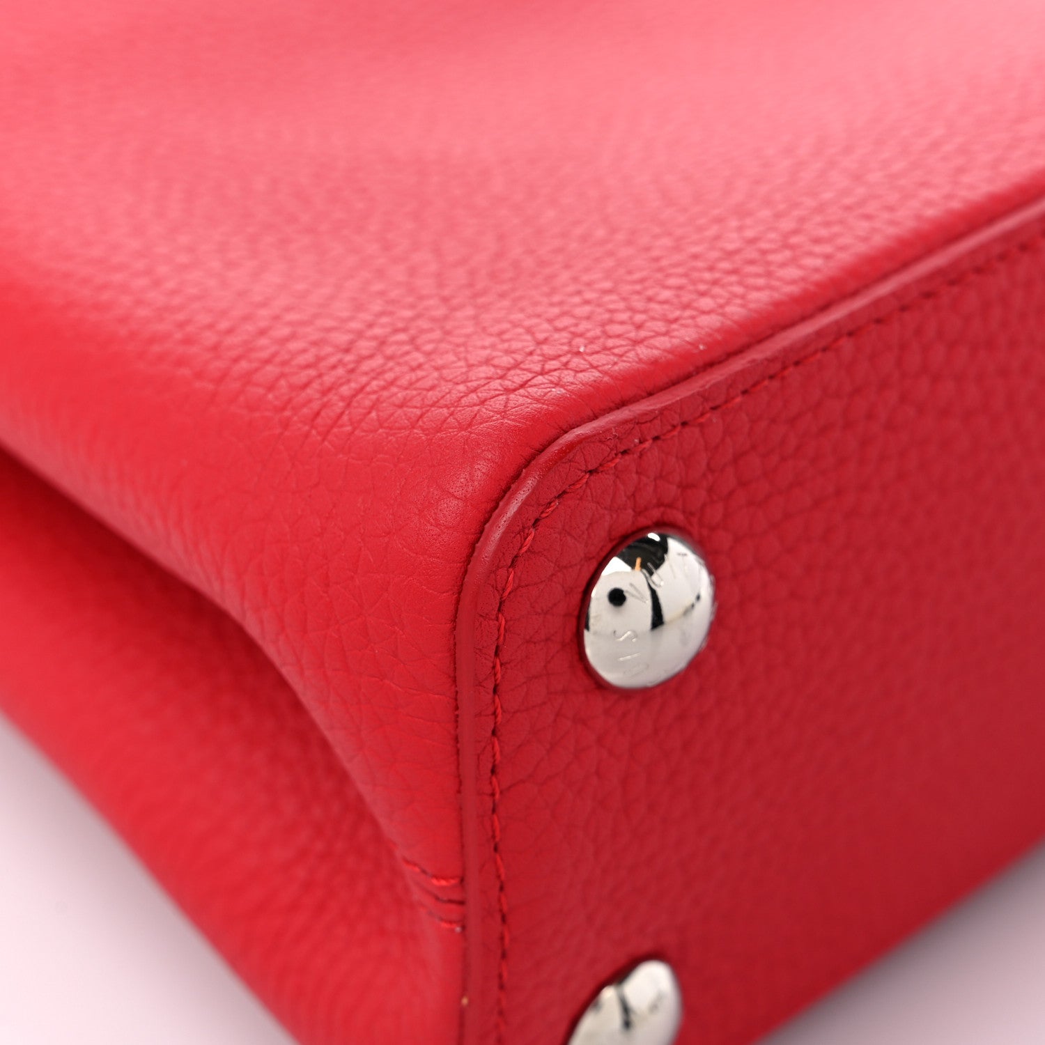 Louis Vuitton Taurillon Capucines BB Rubis 8 of 9