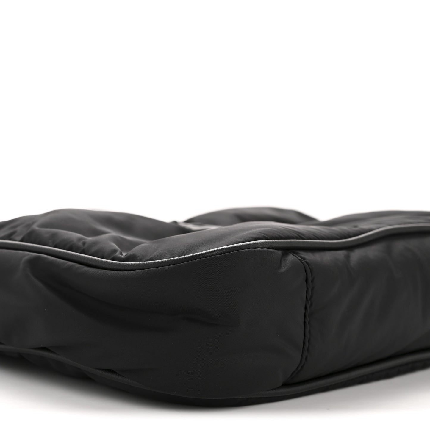 Econyl Nylon Le 5 A 7 Hobo Black