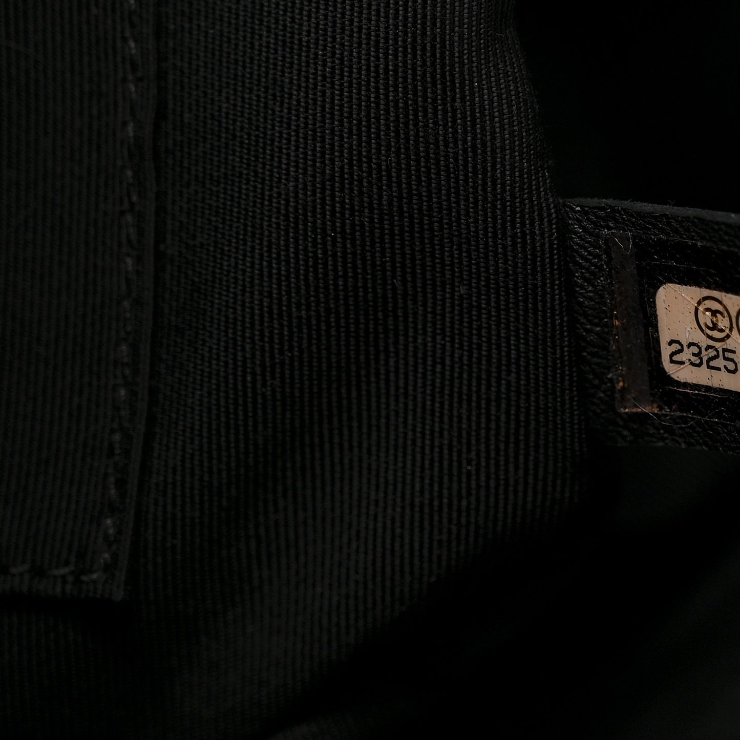 Calfskin Quilted Medium Frame in Chain Flap Black