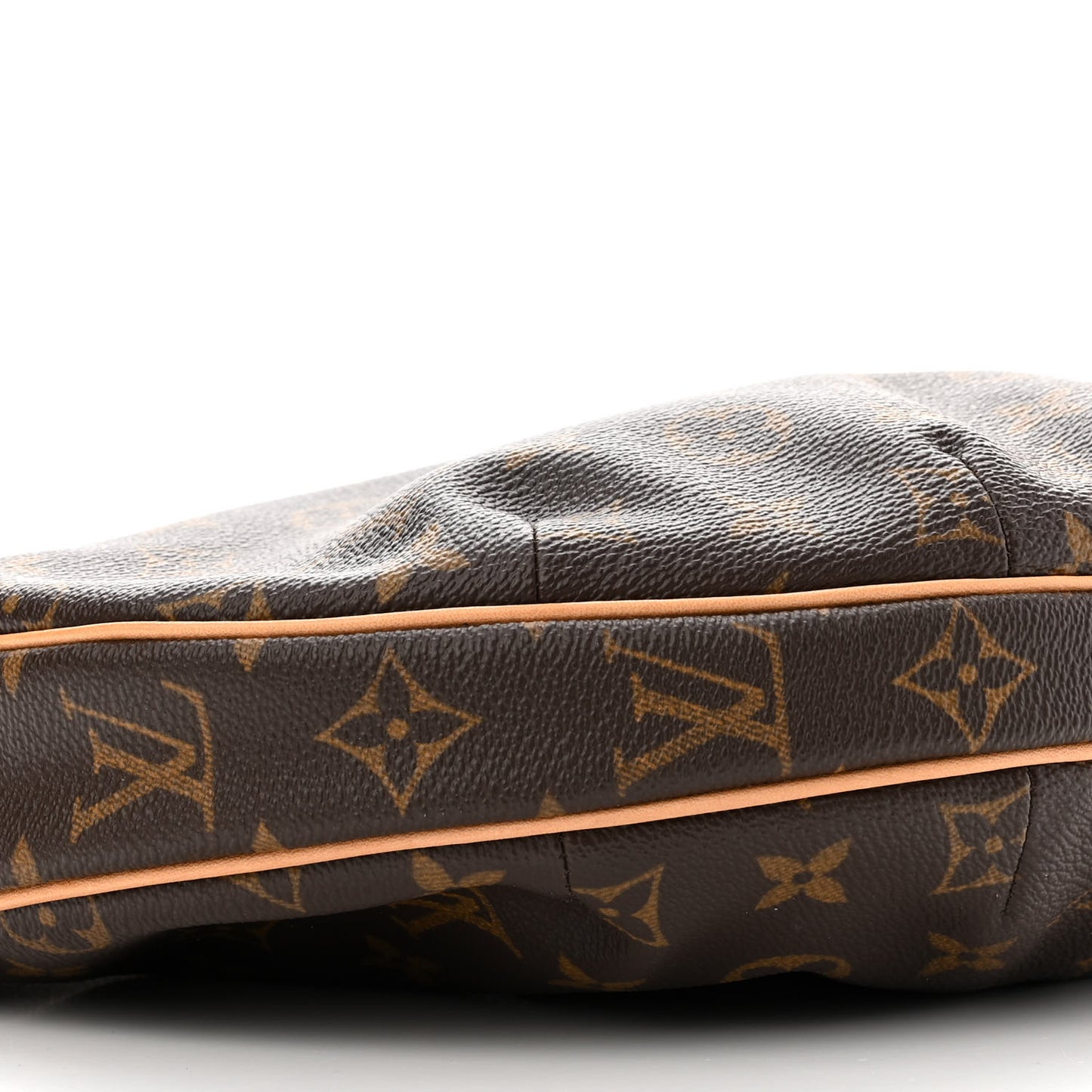 Monogram Croissant MM
