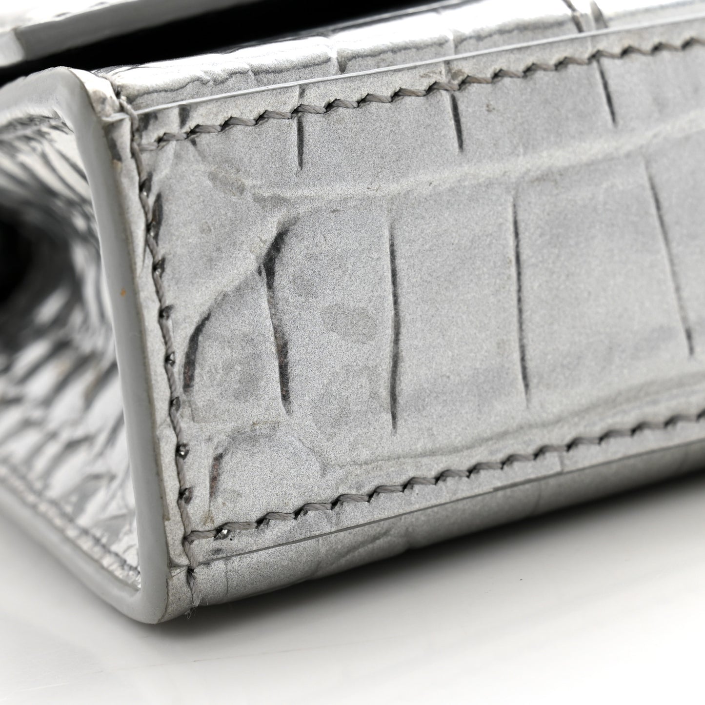 Shiny Calfskin Crocodile Embossed Hourglass Chain Bag Silver