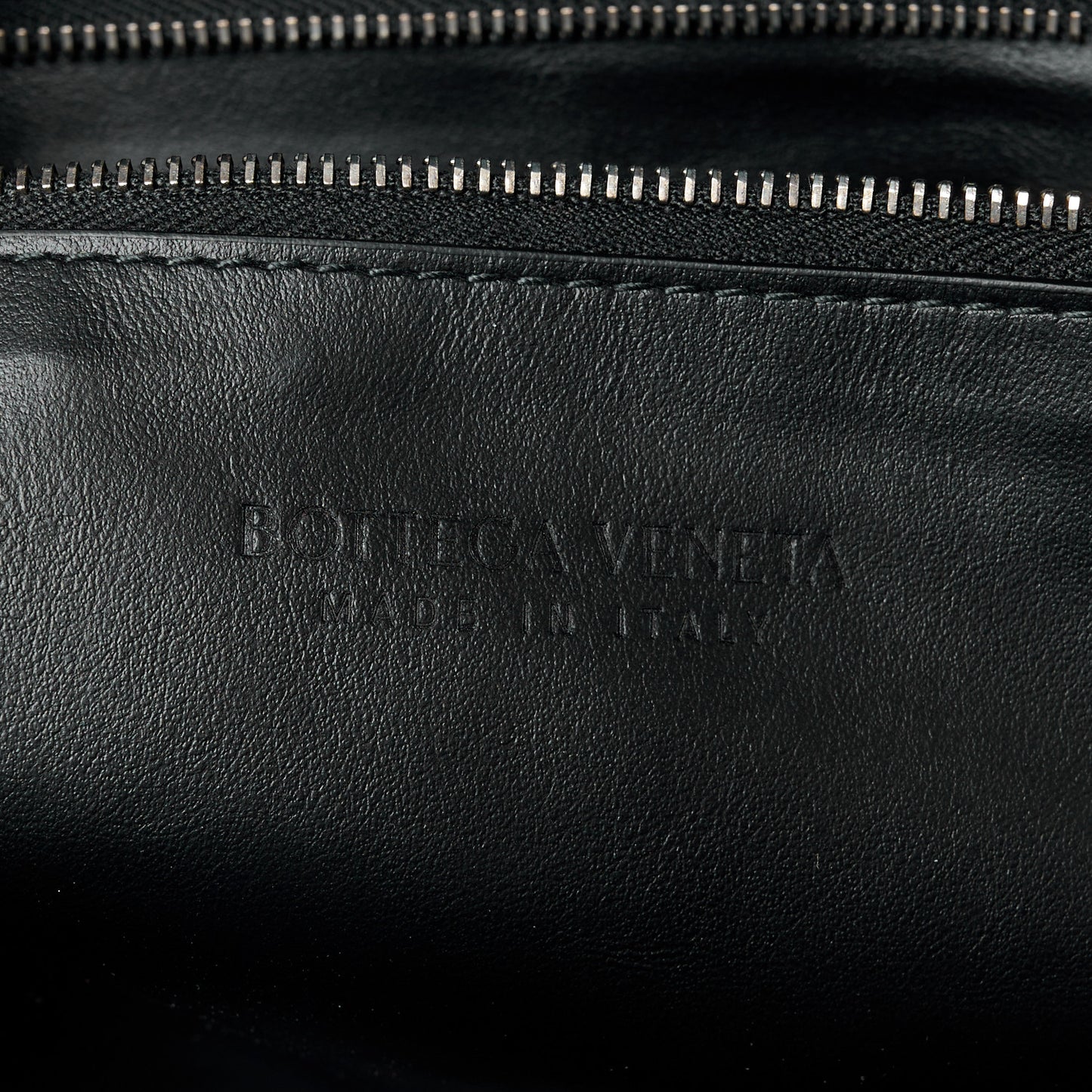 Nappa Intrecciato Medium Jodie Black