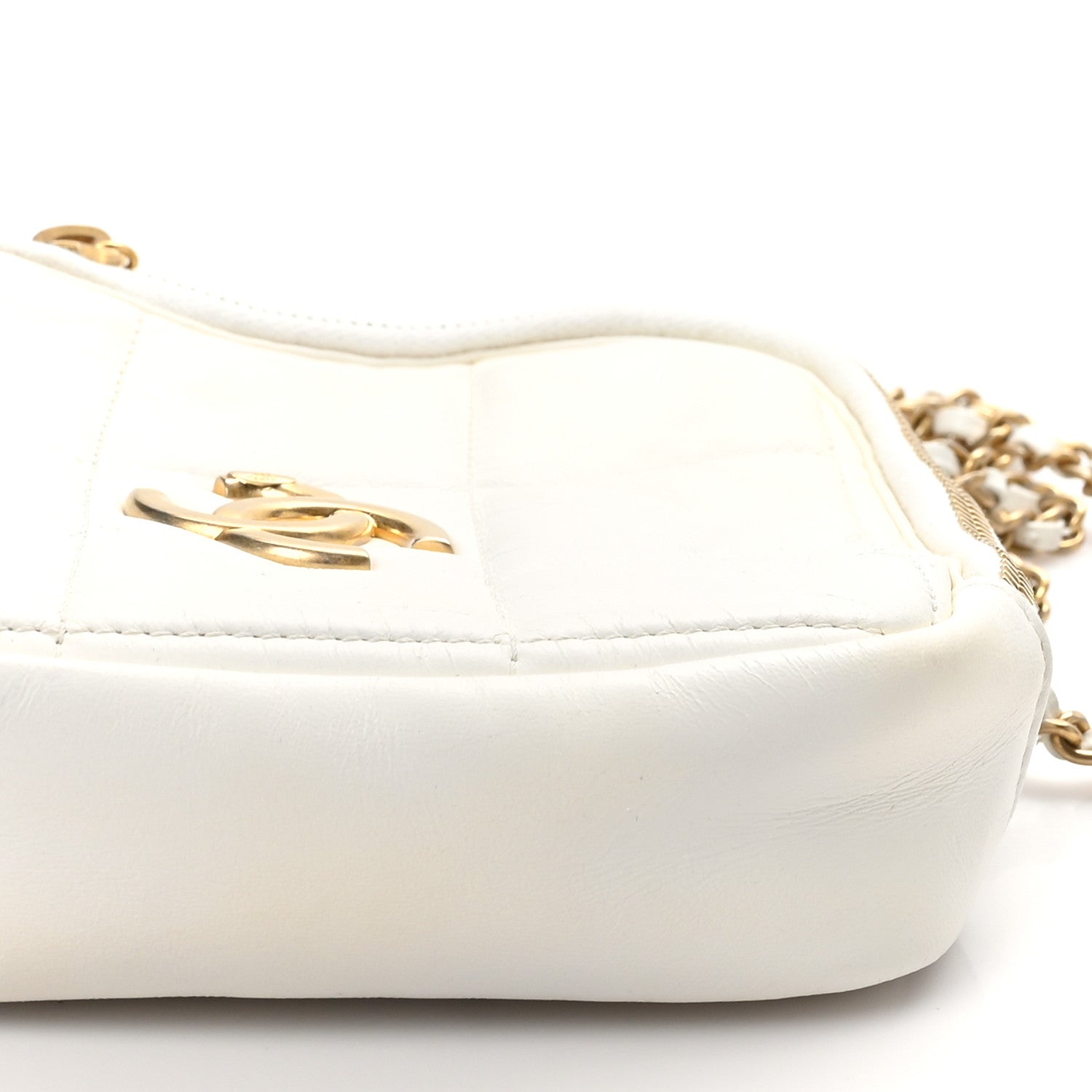 Chanel Lambskin Quilted Diamond Clutch With Chain White 10 of 10