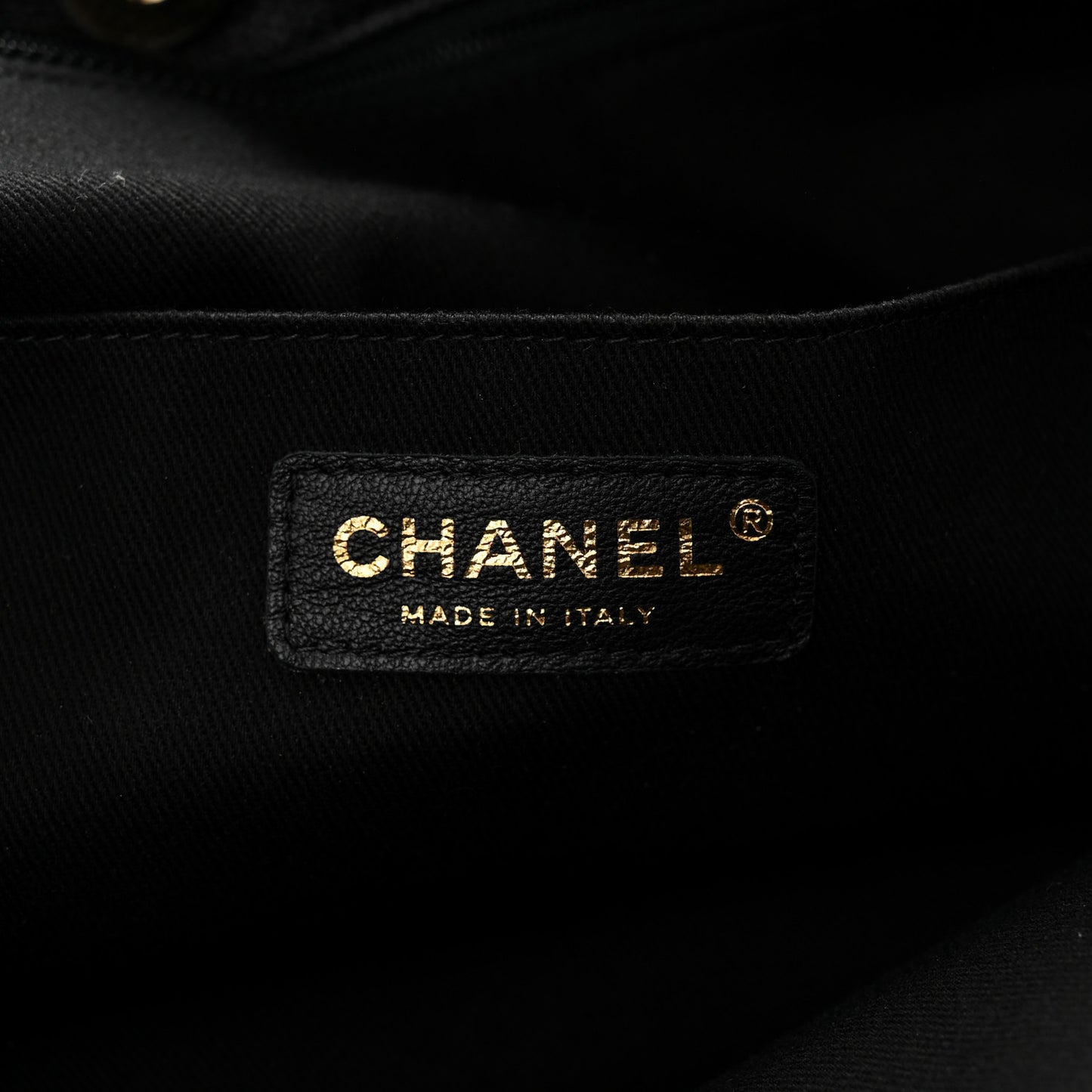 Crumpled Grained Calfskin Zip and Carry Shopping Tote Black