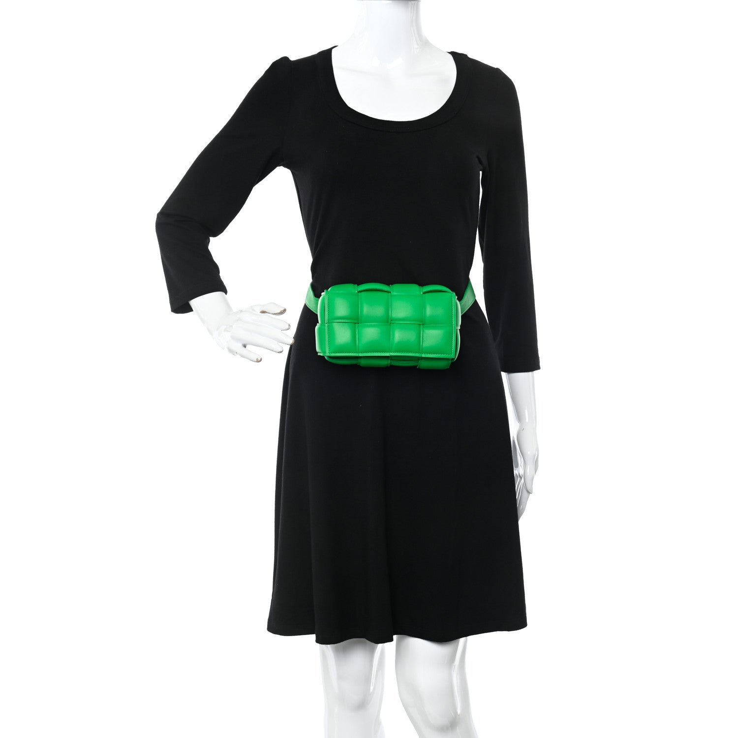 Bottega Veneta Nappa Maxi Intreccio Padded The Belt Cassette Bag Parakeet 2 of 10