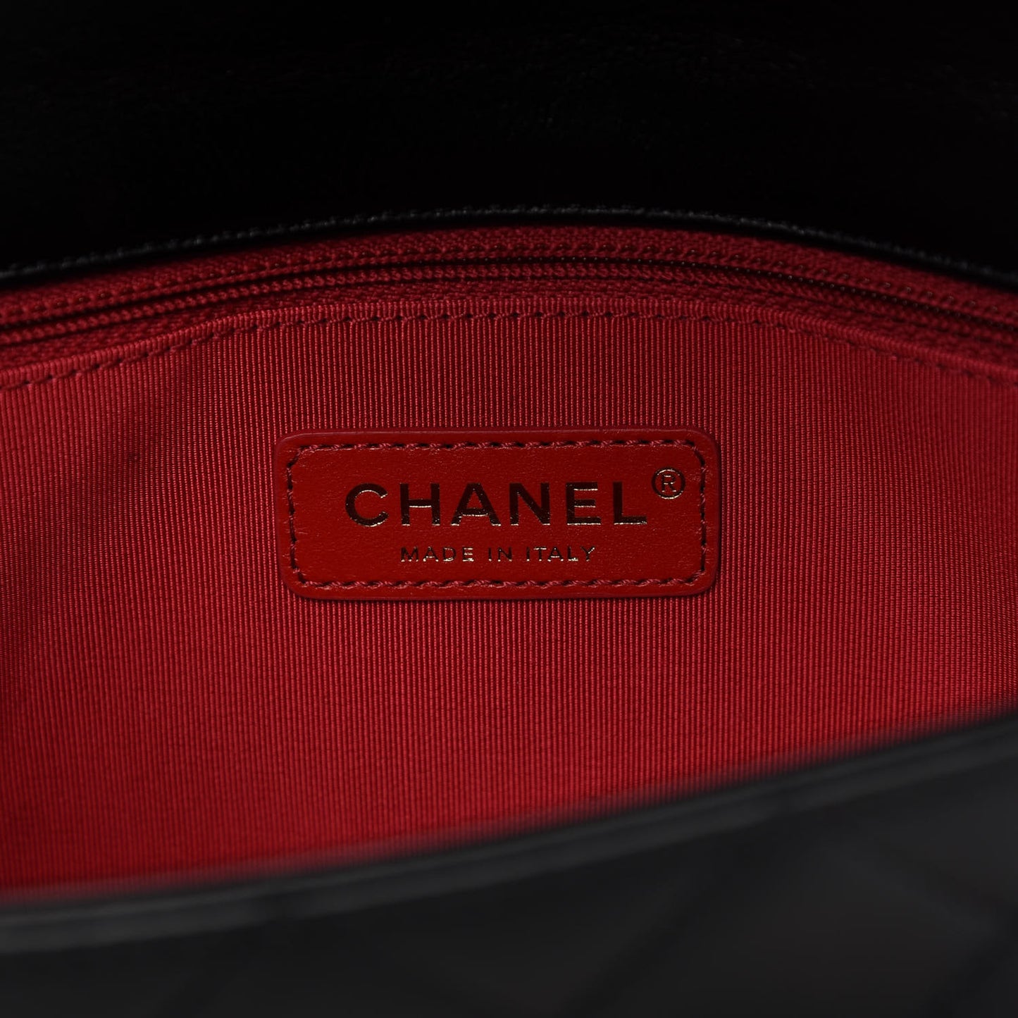 Calfskin Quilted Enchained Flap Black