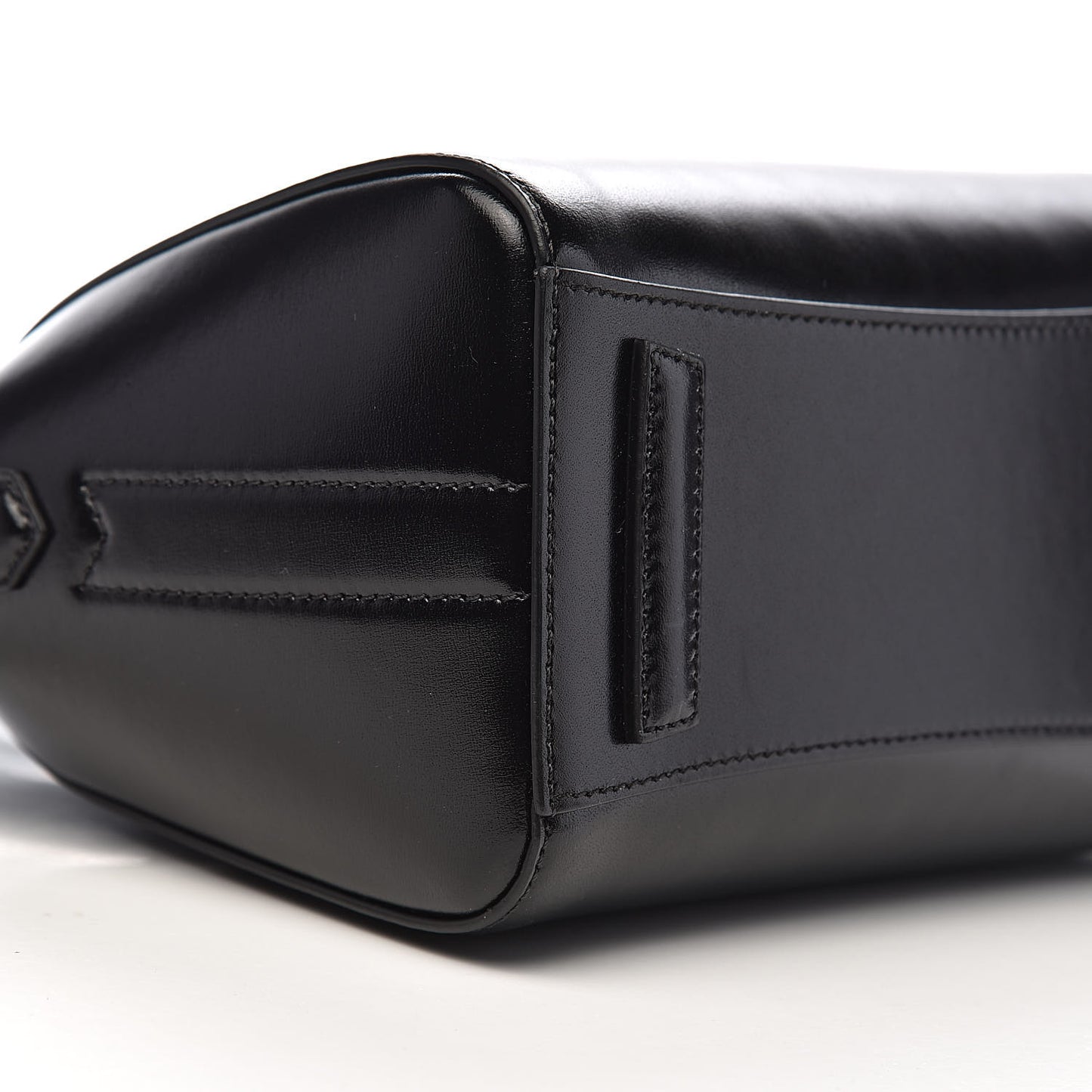 Shiny Lord Calfskin Mini Antigona Black