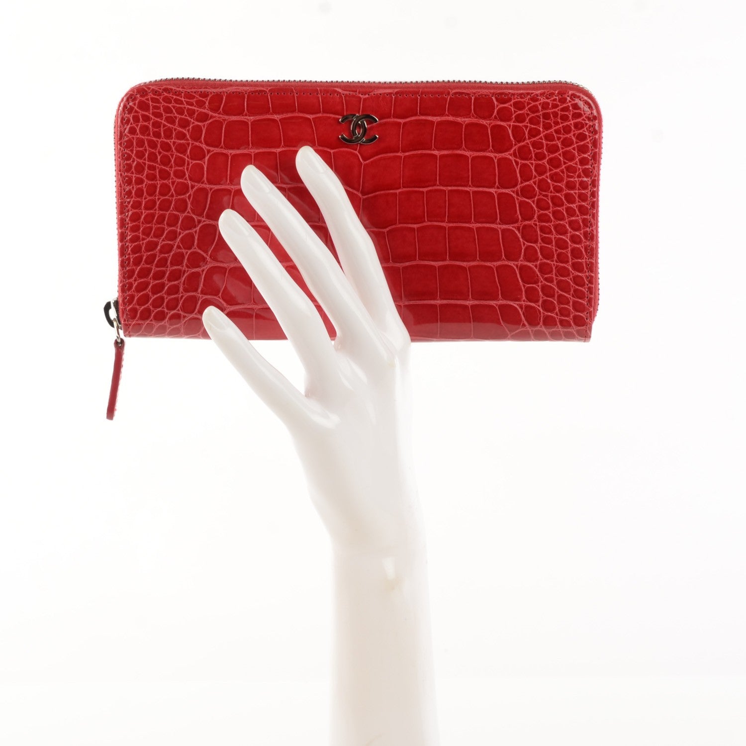 Chanel Alligator Large Gusset Zip Around Wallet Red 2 of 8