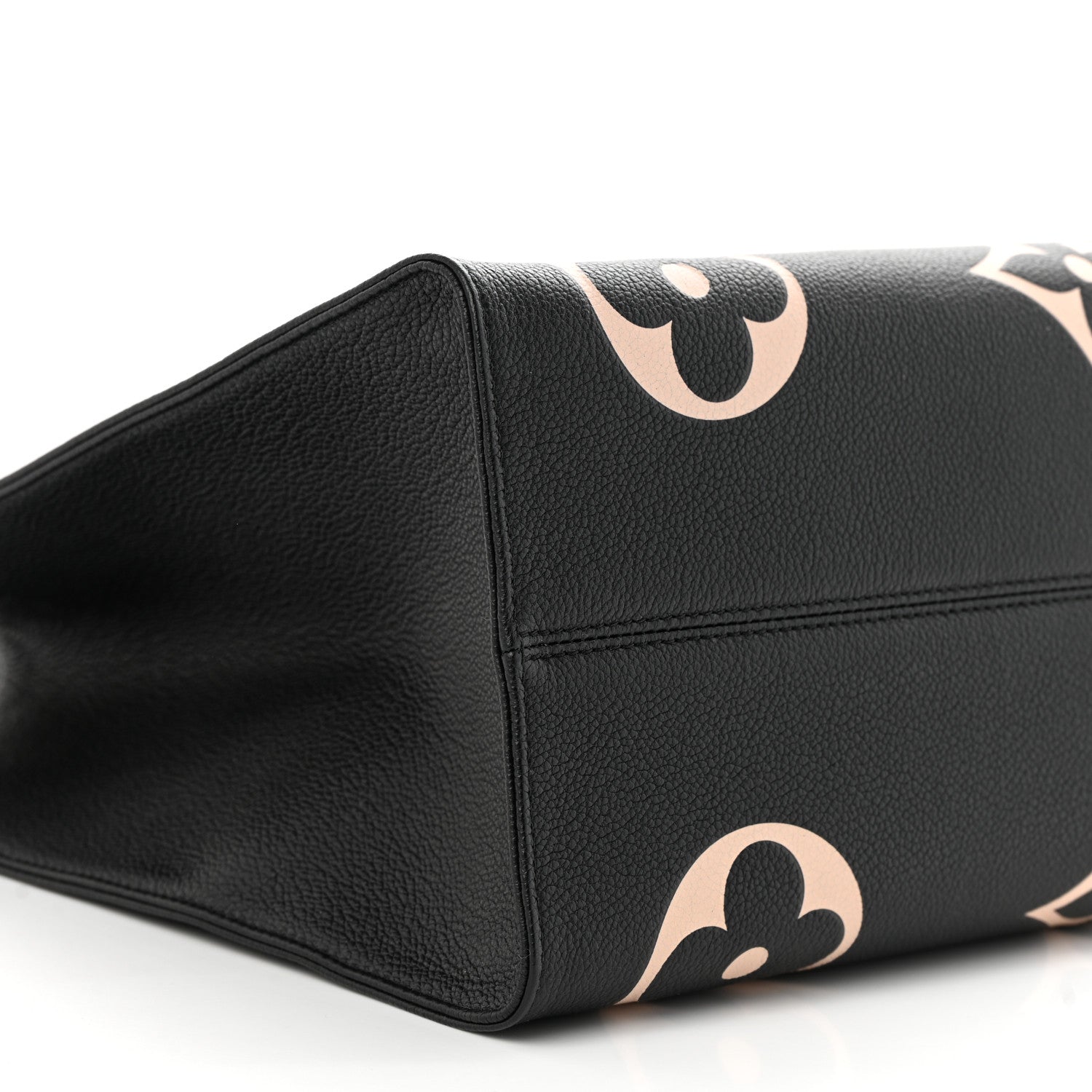 Louis Vuitton Empreinte Monogram Giant Onthego GM Black Beige 8 of 9
