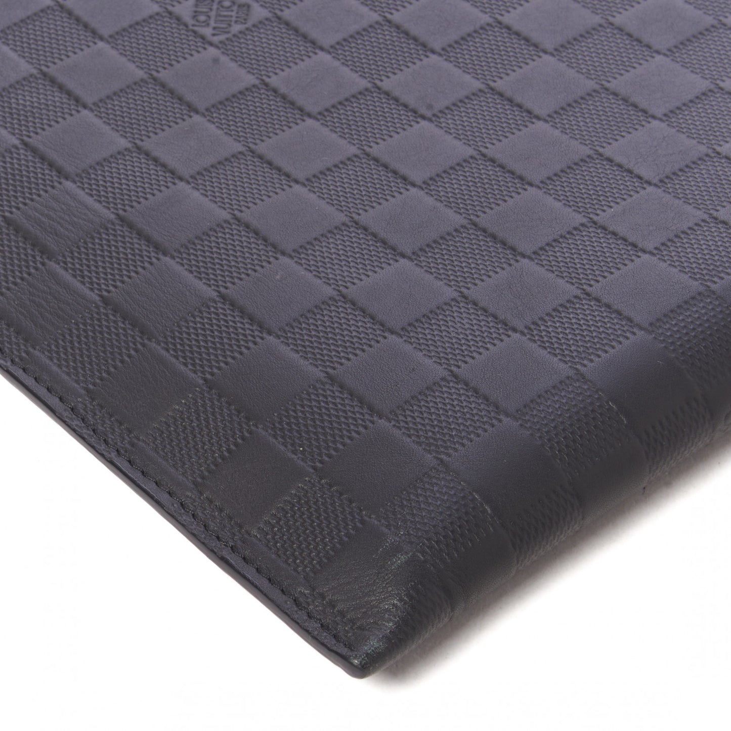 Damier Infini Discovery Pochette GM Onyx