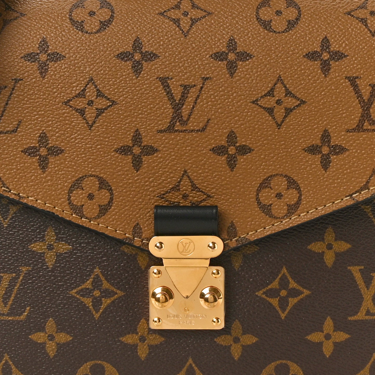 Reverse Monogram Pochette Metis
