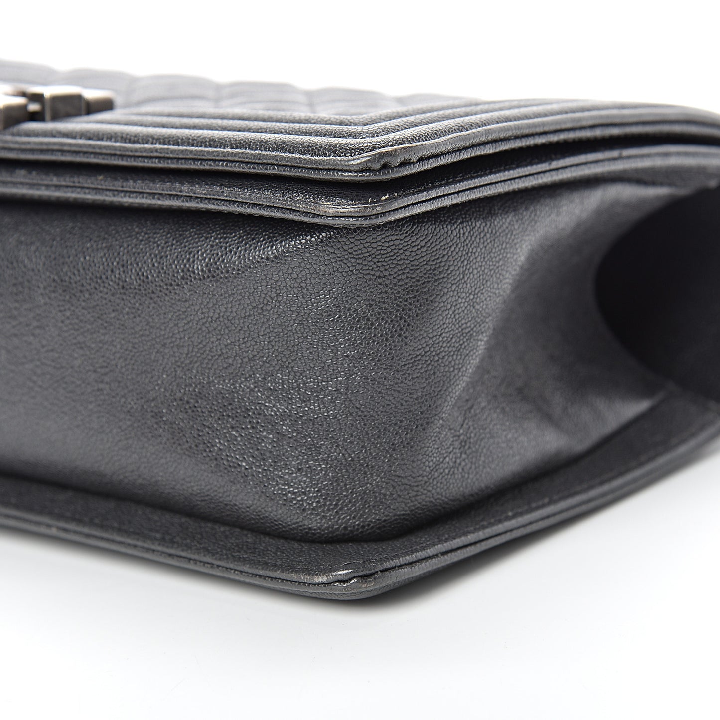 Caviar Quilted Medium Boy Flap Anthracite