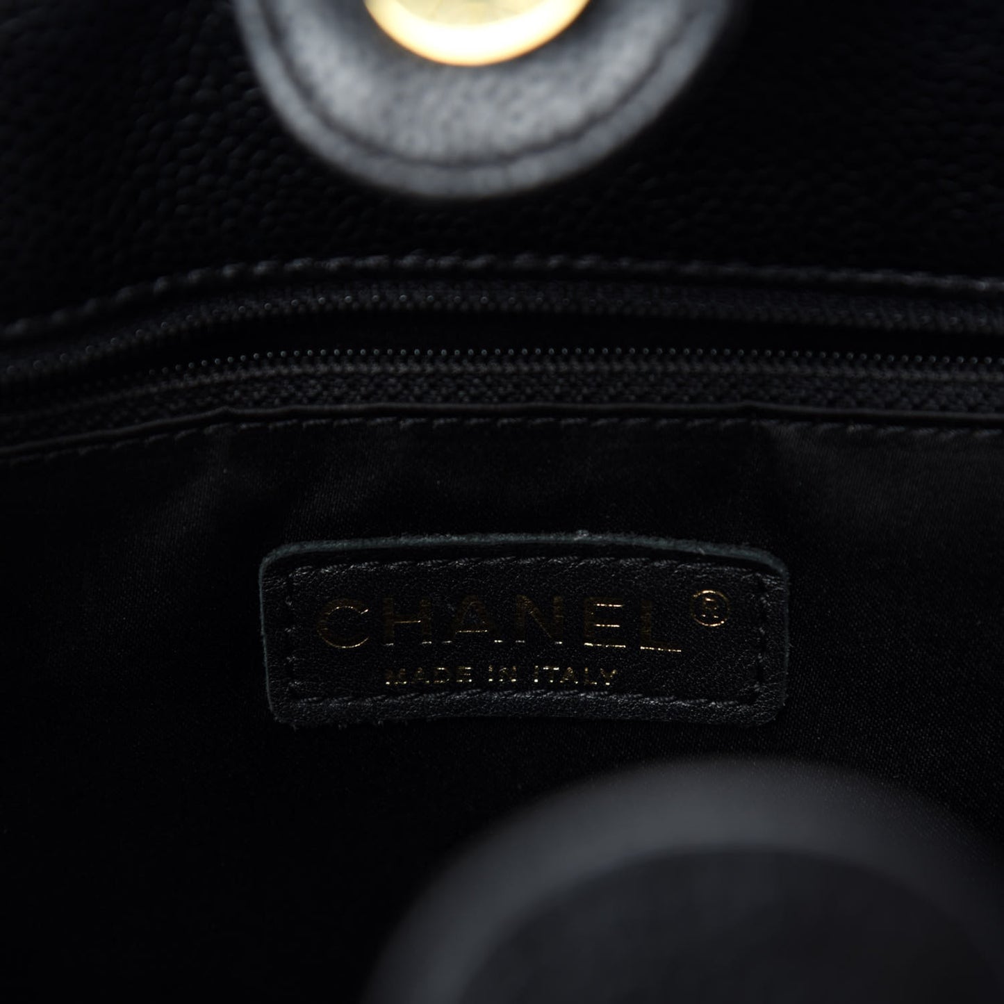 Caviar Quilted Petit Shopping Tote PST Black