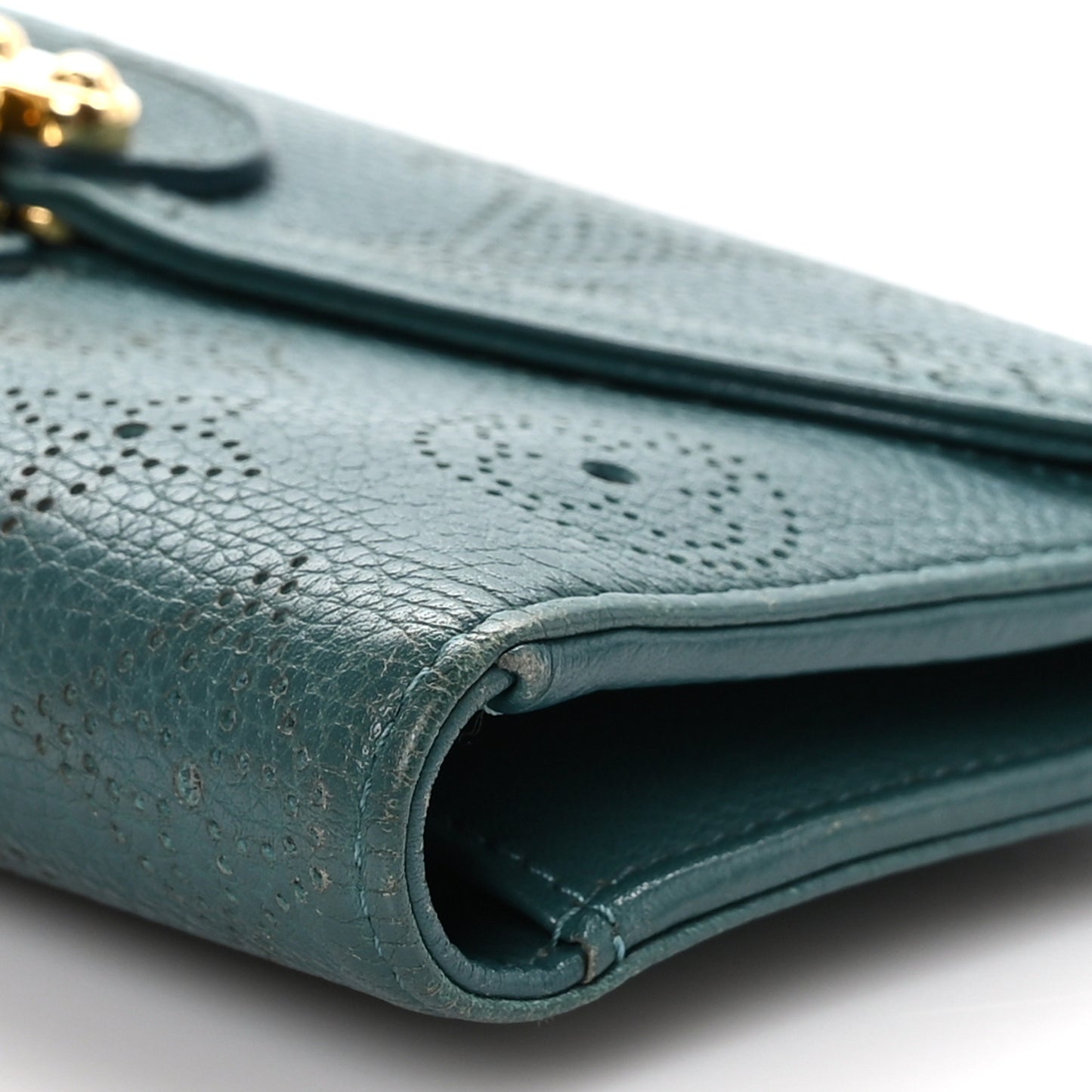LOUIS VUITTON Mahina Amelia Wallet Lagon
