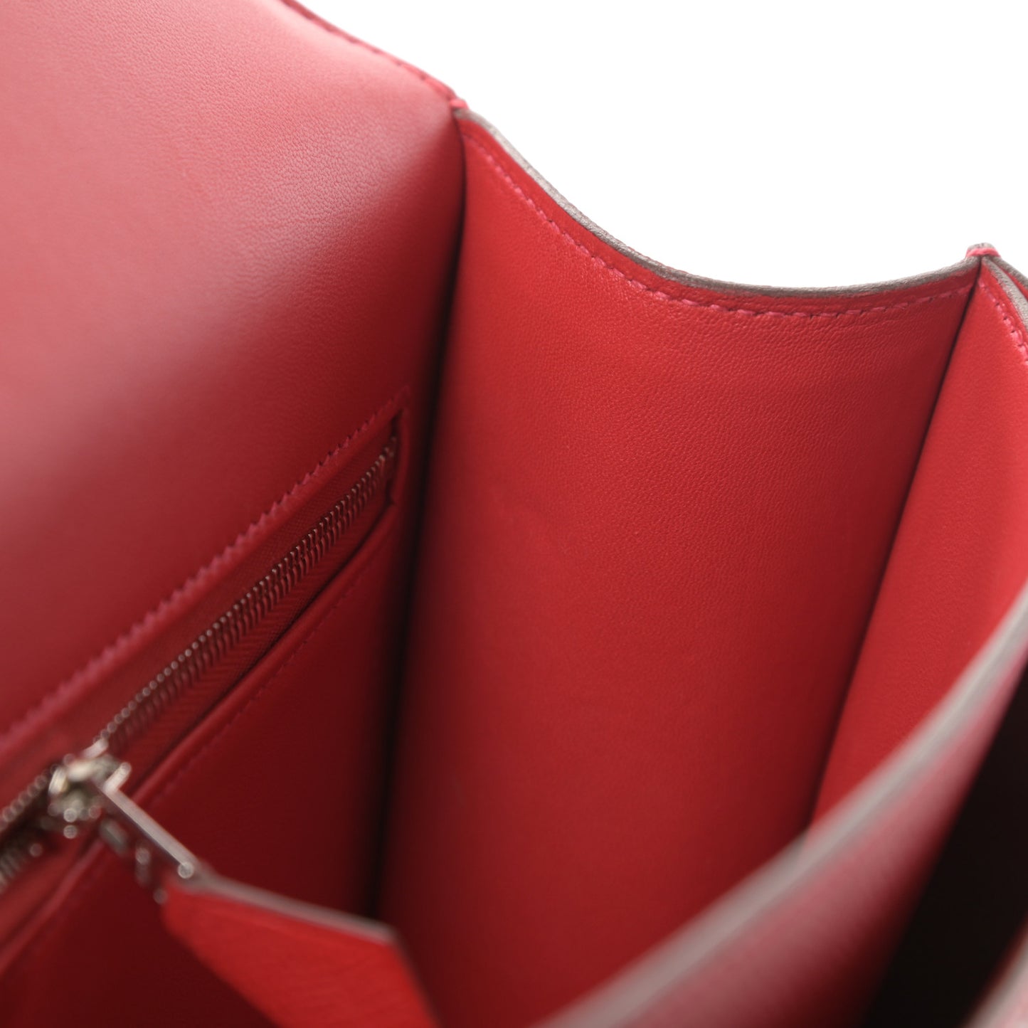 Epsom Constance 24 Rouge Casaque