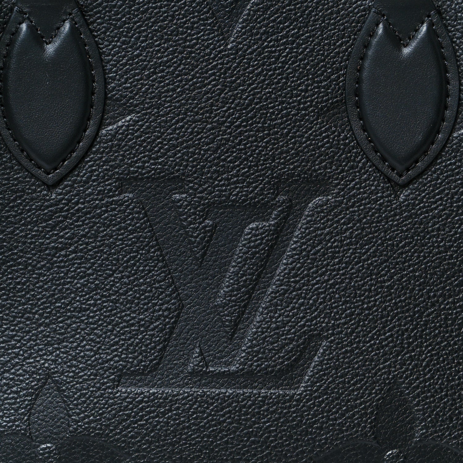 Louis Vuitton Empreinte Monogram Giant Onthego PM Black 7 of 9