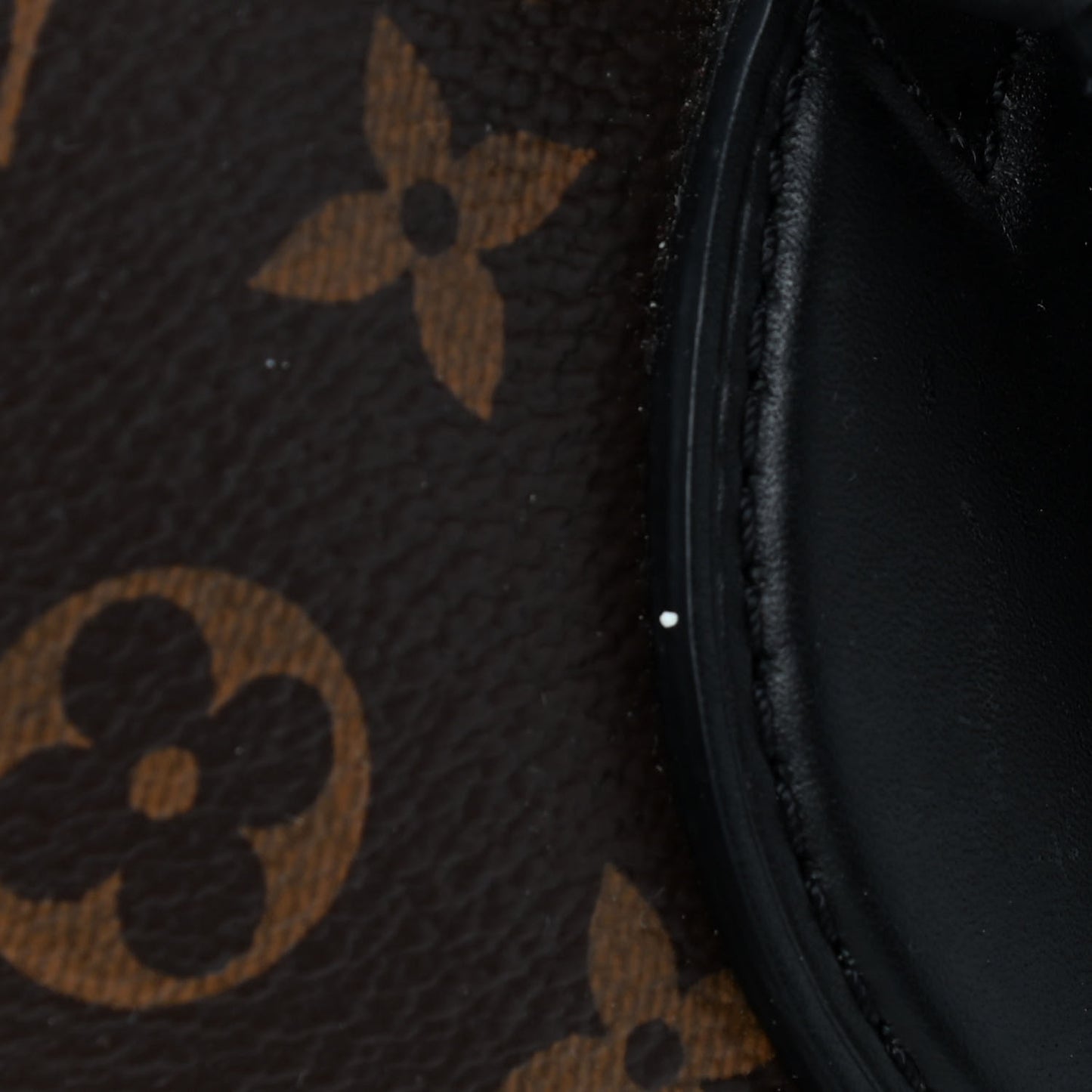Monogram Flower Zipped Tote MM Black